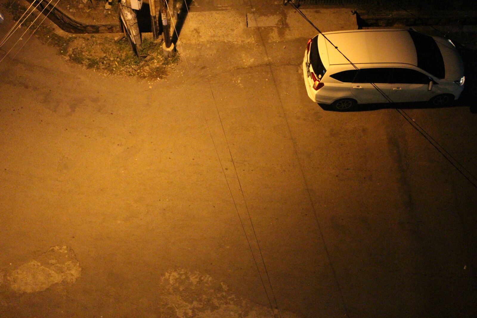 Canon EOS 700D (EOS Rebel T5i / EOS Kiss X7i) sample photo. Do car, road, lights photography