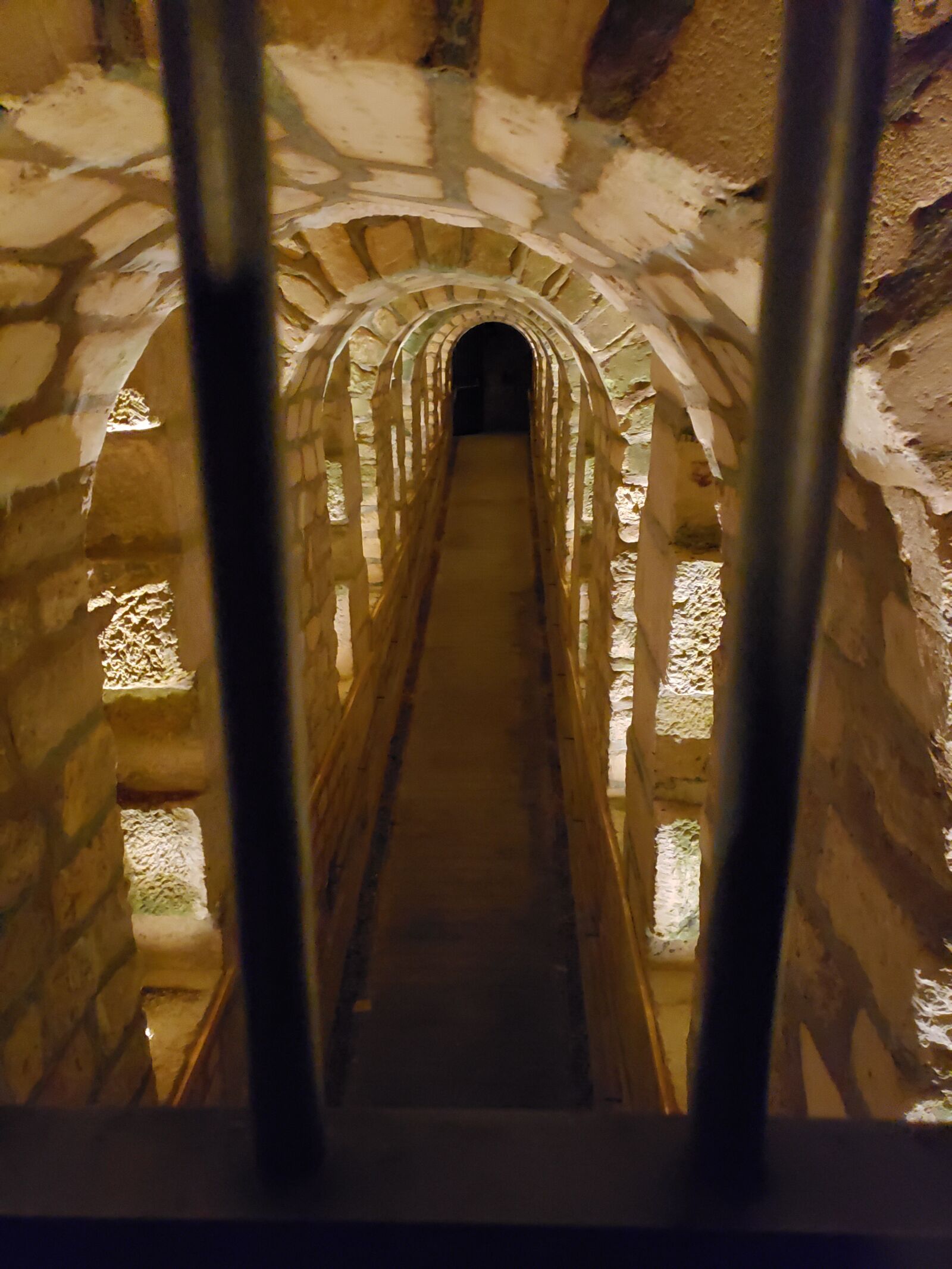 Samsung Galaxy S9+ sample photo. Catacombs, paris, cemetery photography