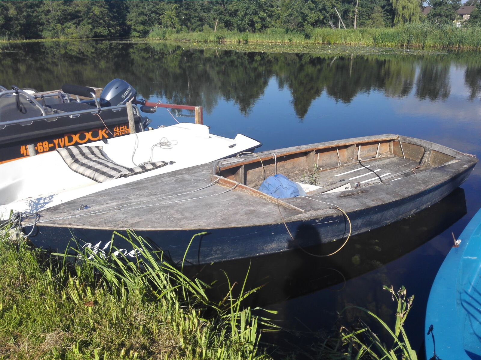 HUAWEI Mate 7 sample photo. Old boat, wood boat photography