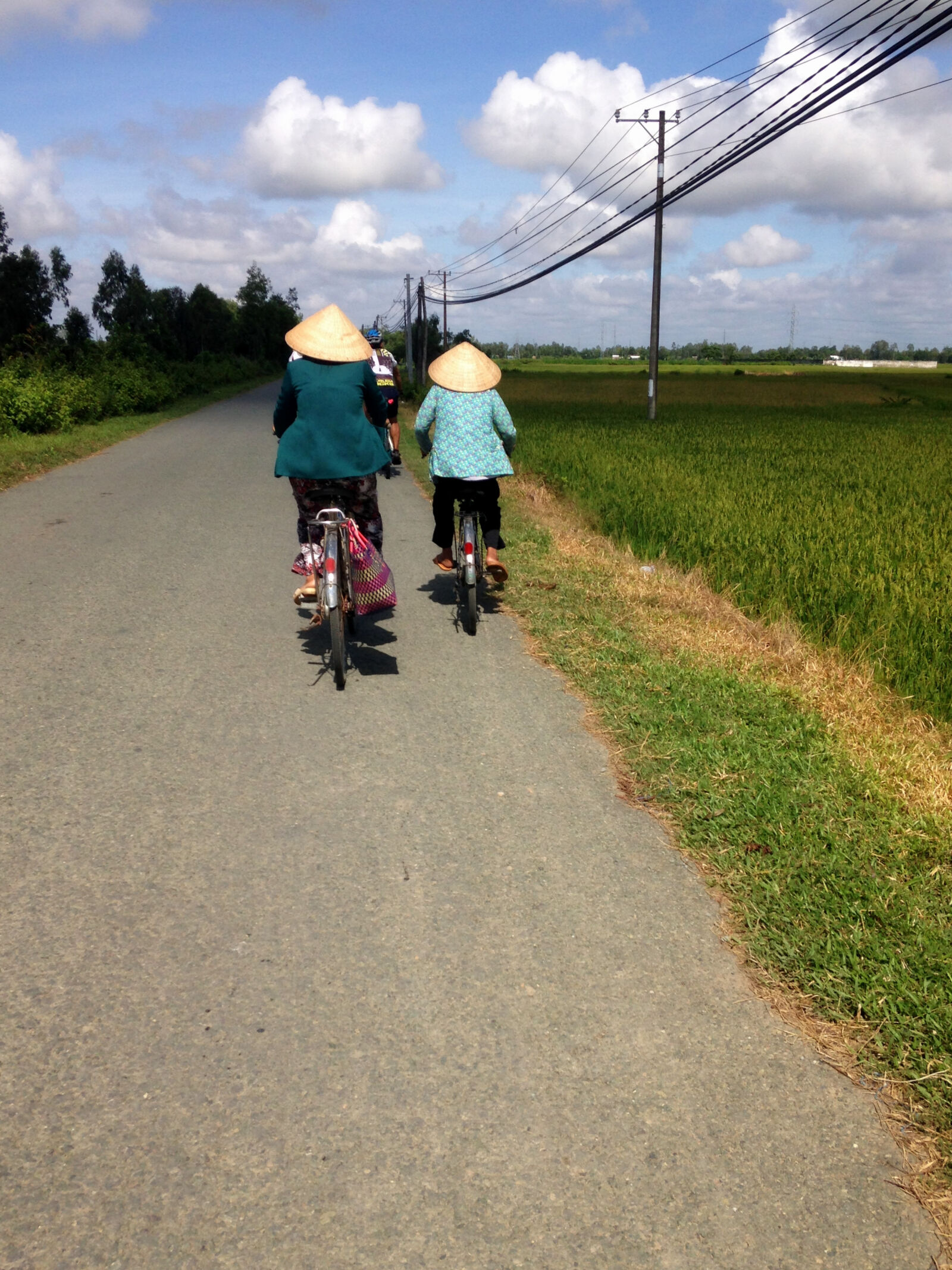 iPhone 5c back camera 4.12mm f/2.4 sample photo. Bike, bikes, blue, sky photography
