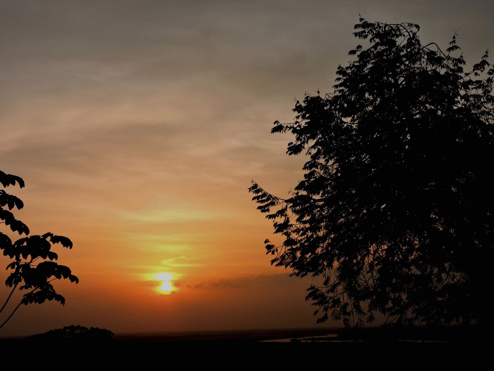 Nikon Coolpix P600 sample photo. Plain, sunset, sky photography