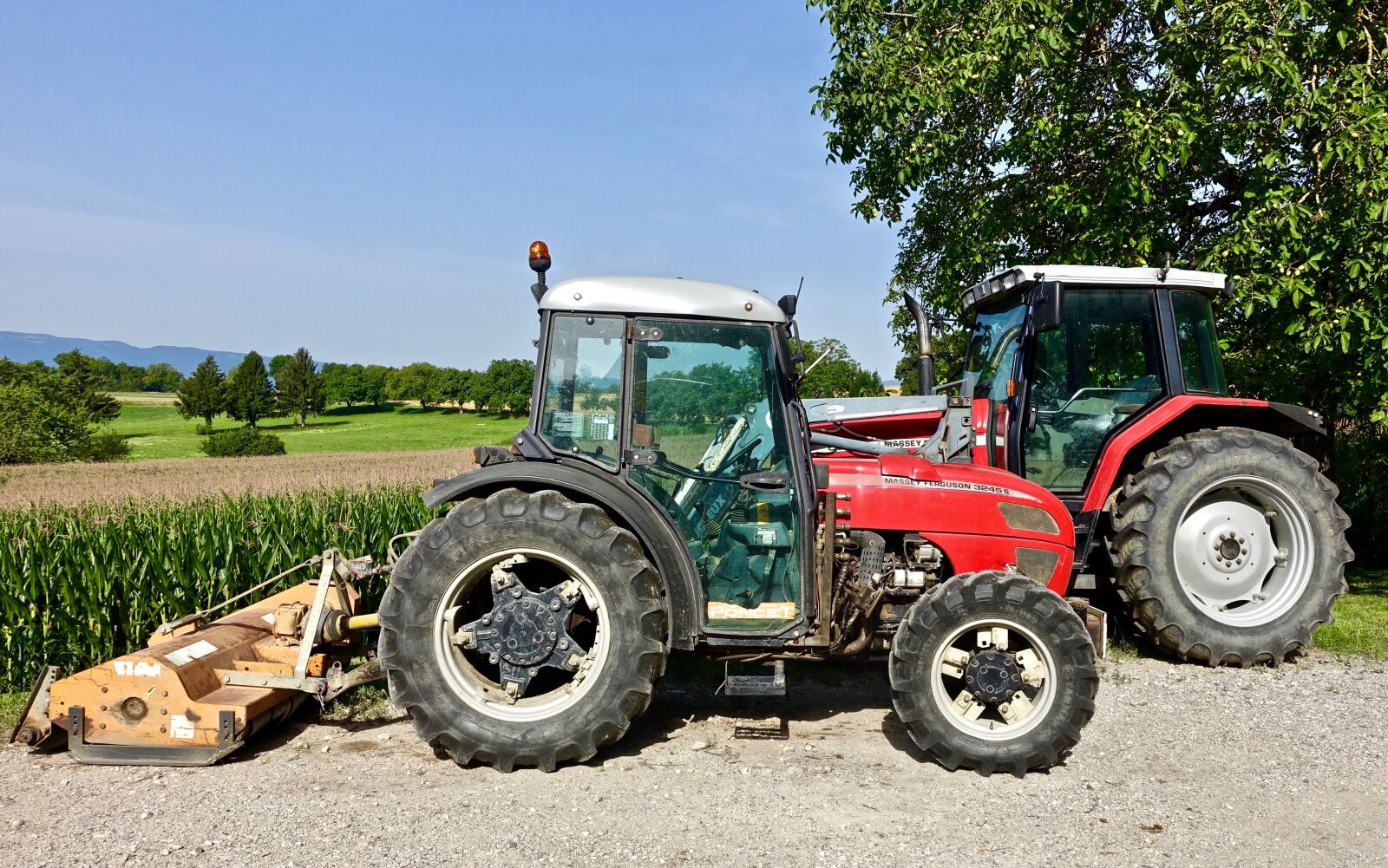 Sony Cyber-shot DSC-RX100 III sample photo. Machines, tractor, farming photography