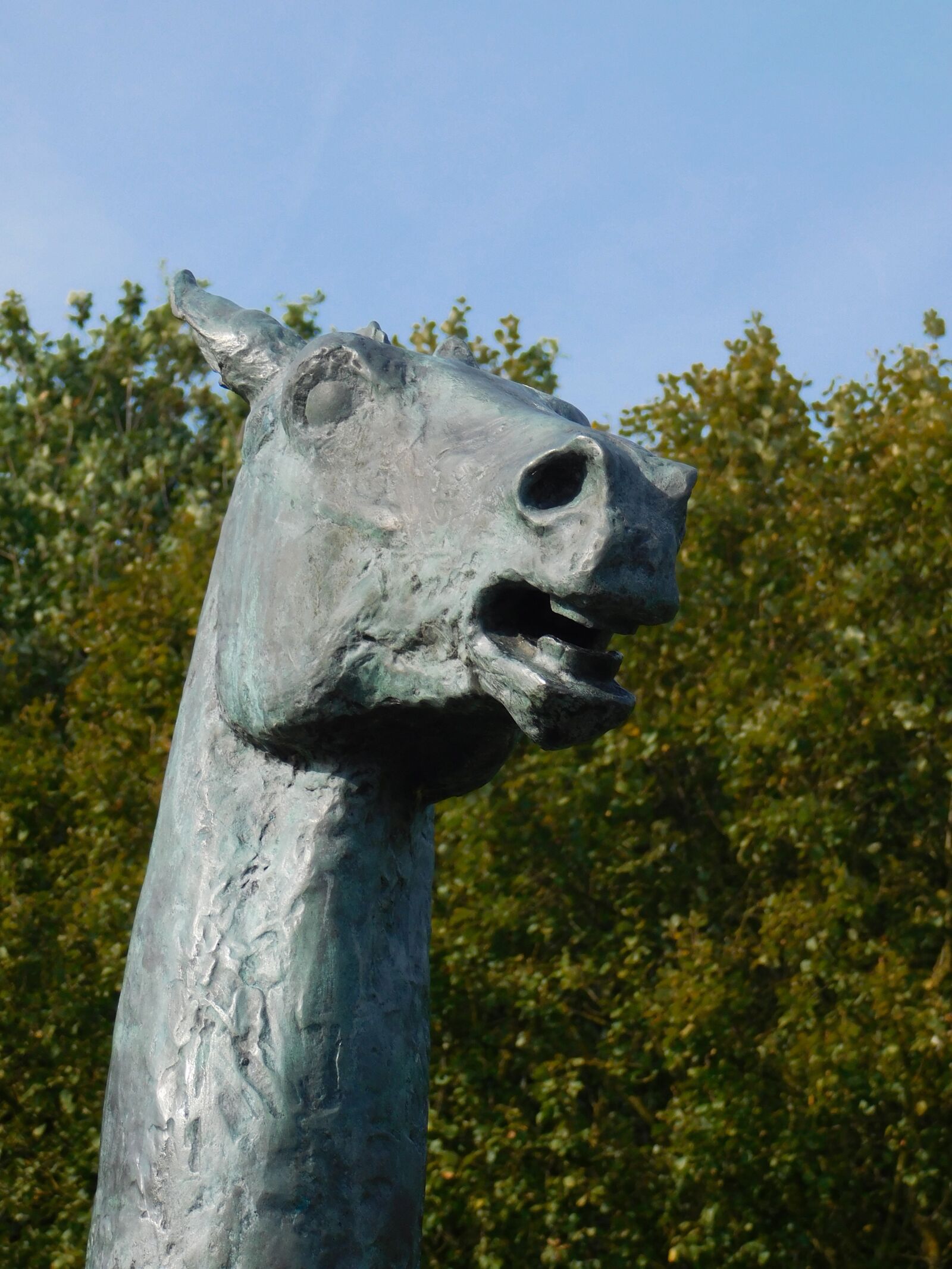 Nikon Coolpix L840 sample photo. Horse head, horse monument photography