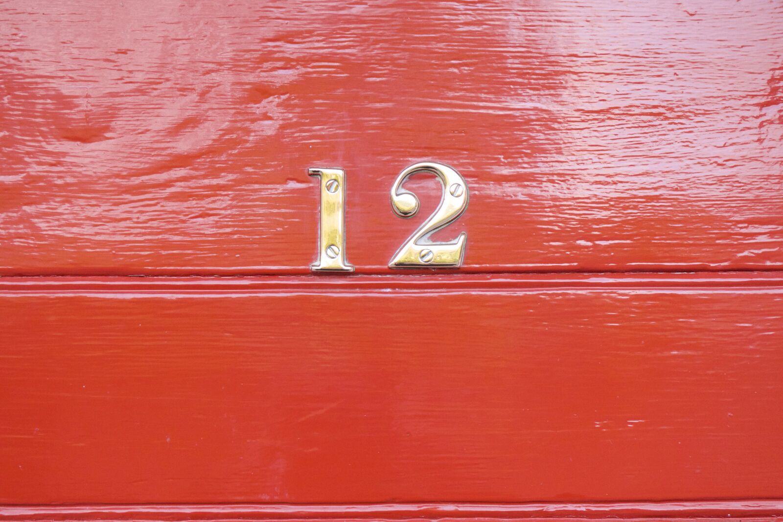 Fujifilm X-M1 sample photo. Exterior door, detail, numbers photography