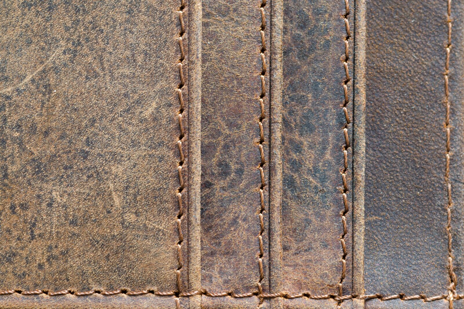 Nikon D5100 sample photo. Leather, fashion, texture photography