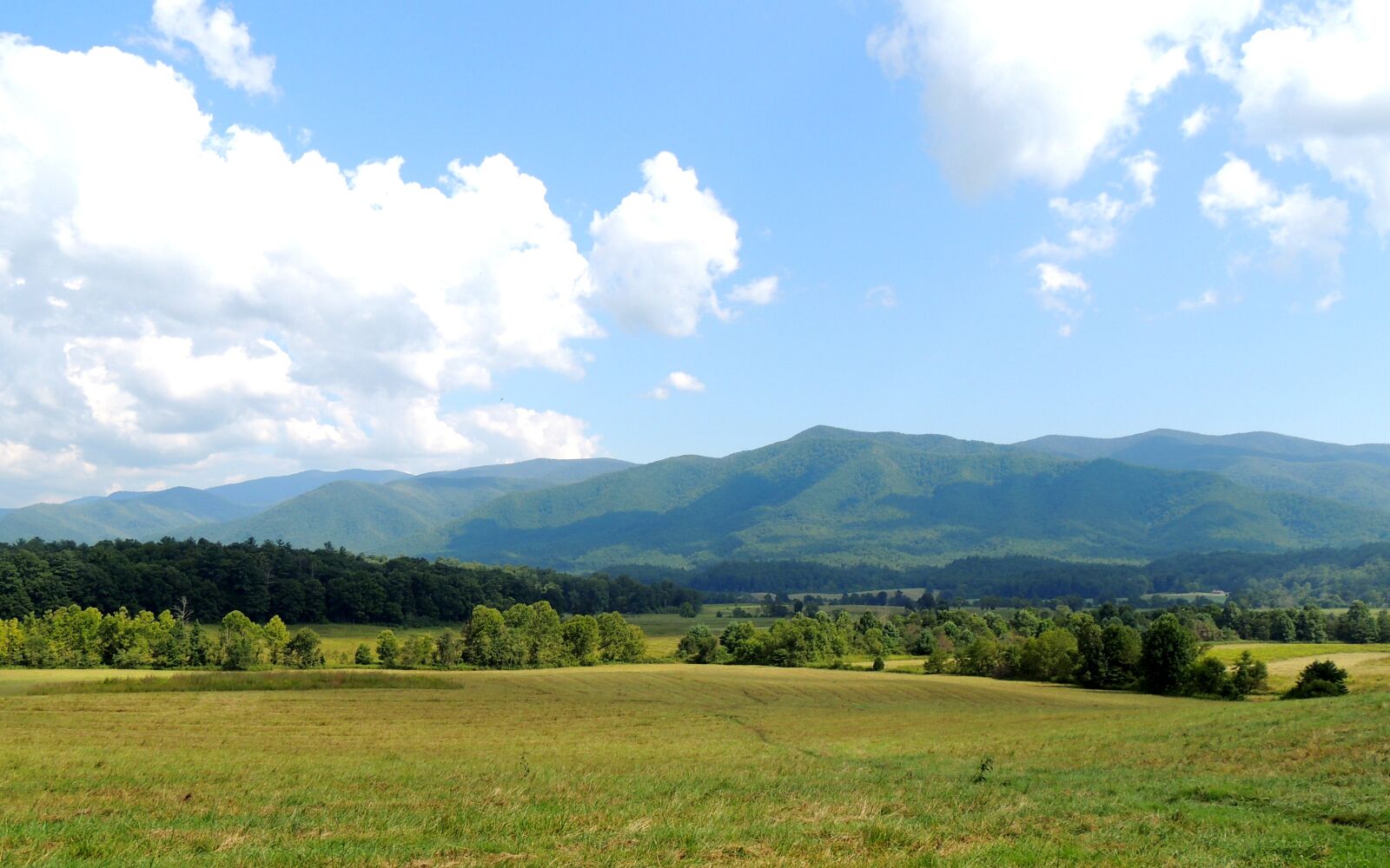 Nikon Coolpix P510 sample photo. Mountains, sky, blue photography