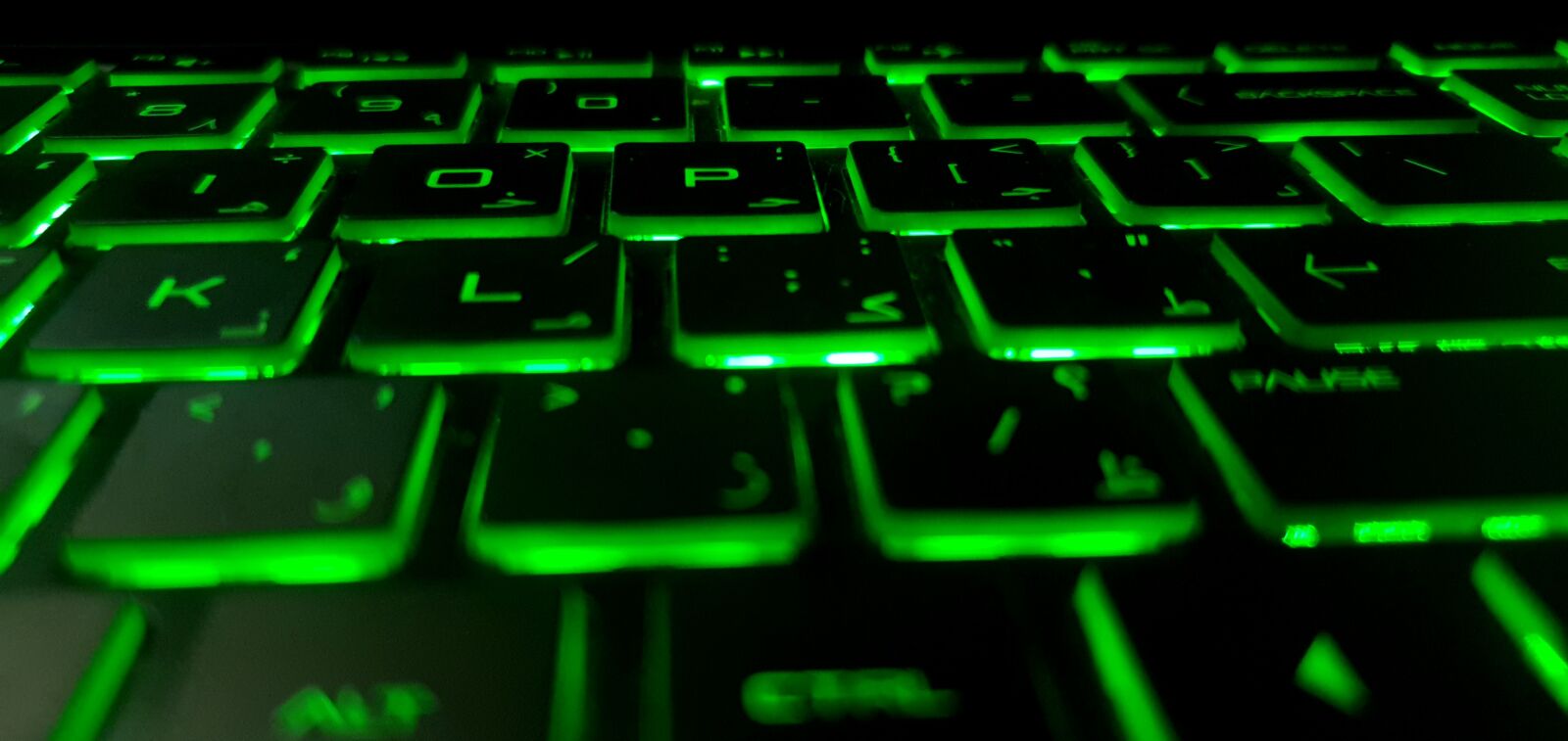 Samsung Galaxy S10 sample photo. Keyboard, letters, light photography