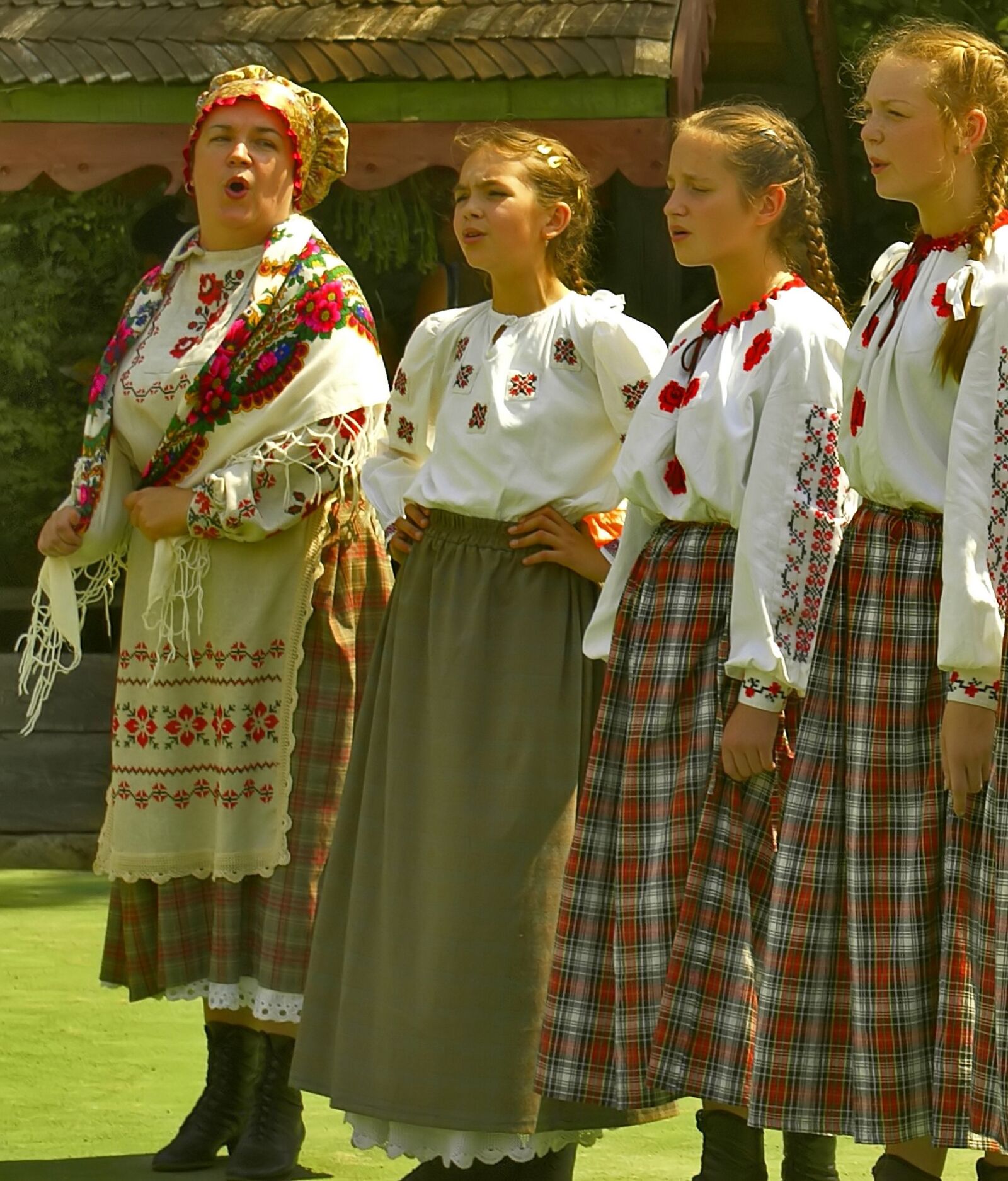 Sony Alpha DSLR-A100 sample photo. Performance, choir, singers photography