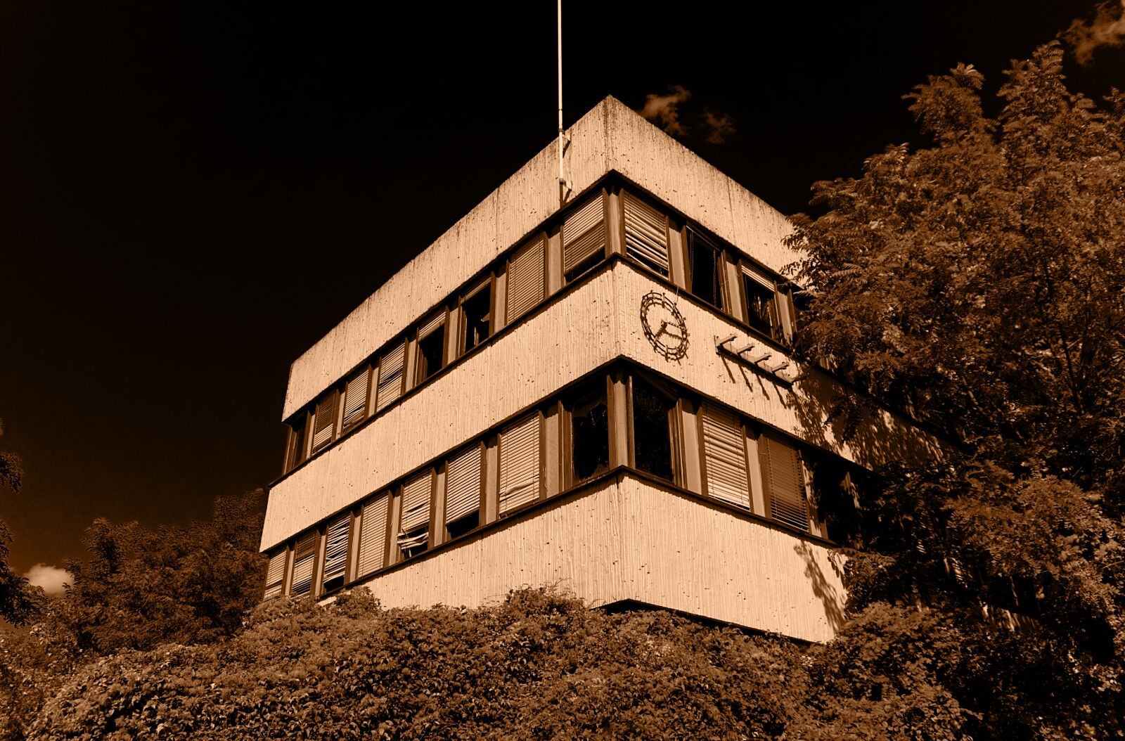 Sony a6000 sample photo. Shipyard, abandoned, lost place photography