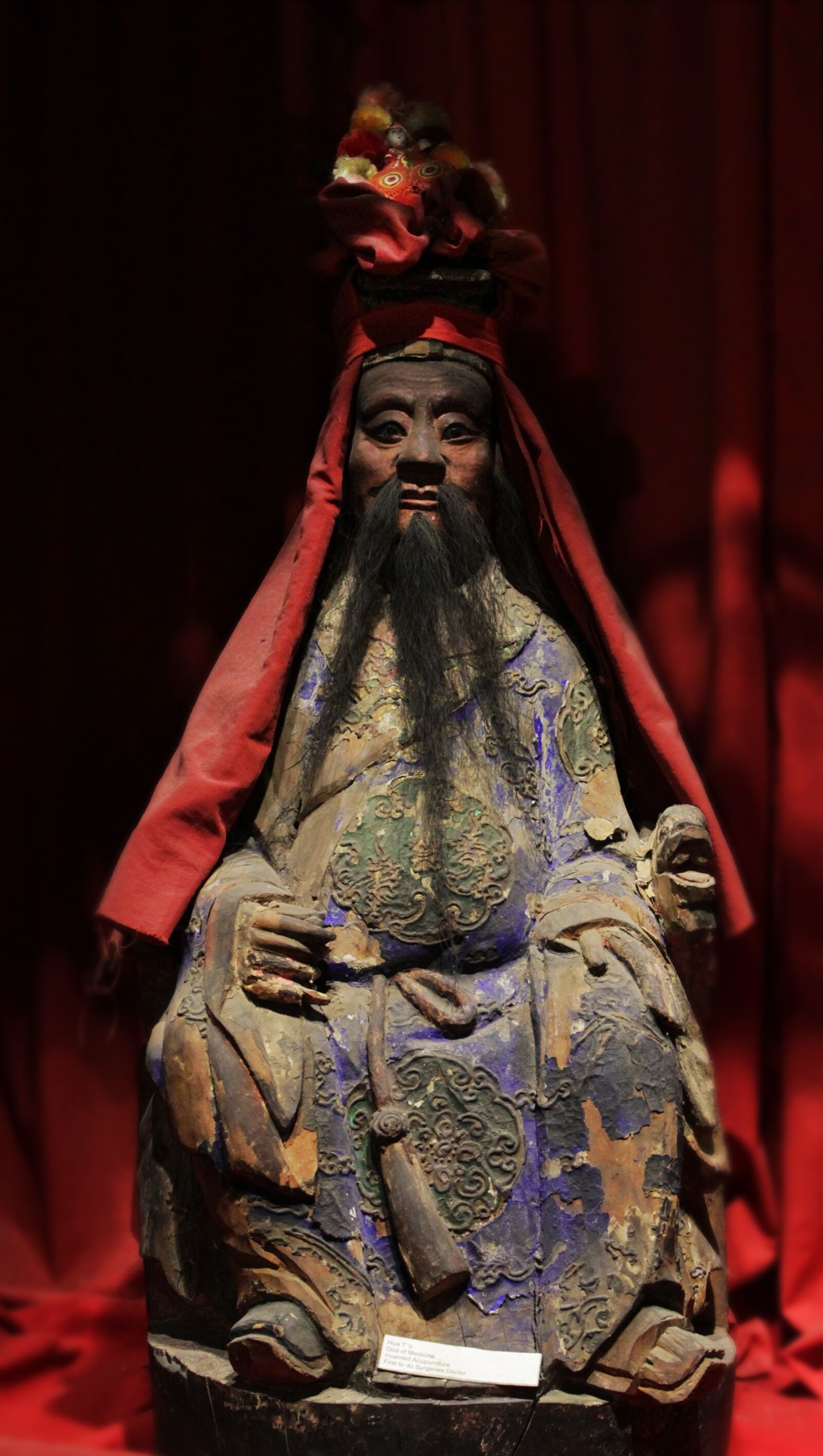 Canon EOS 7D + Canon EF 24-70mm F4L IS USM sample photo. Chinese, statue, god of photography