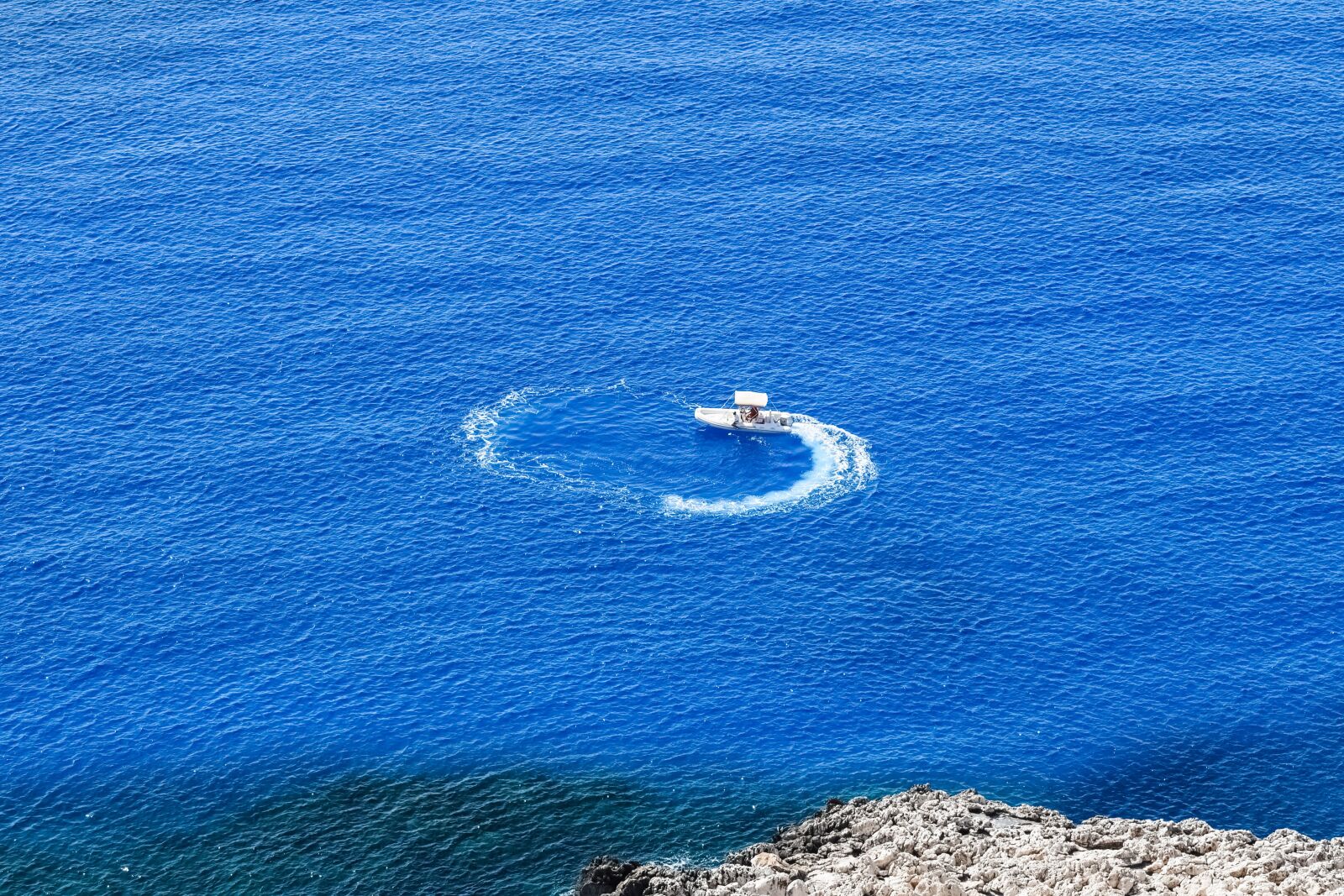 Nikon D3300 sample photo. Boat, sea, blue photography