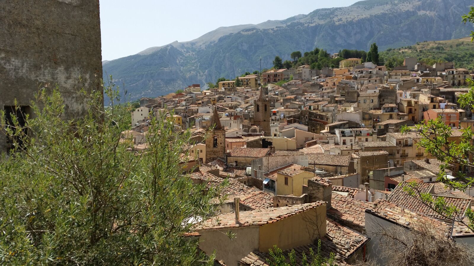Samsung Galaxy S5 sample photo. Isnello, sicilia, village photography