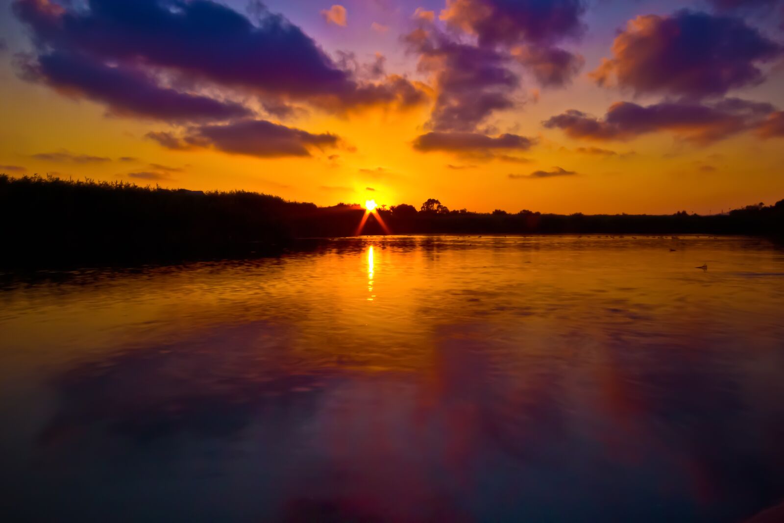 Canon EOS 60D sample photo. Sunset, laguna, water photography