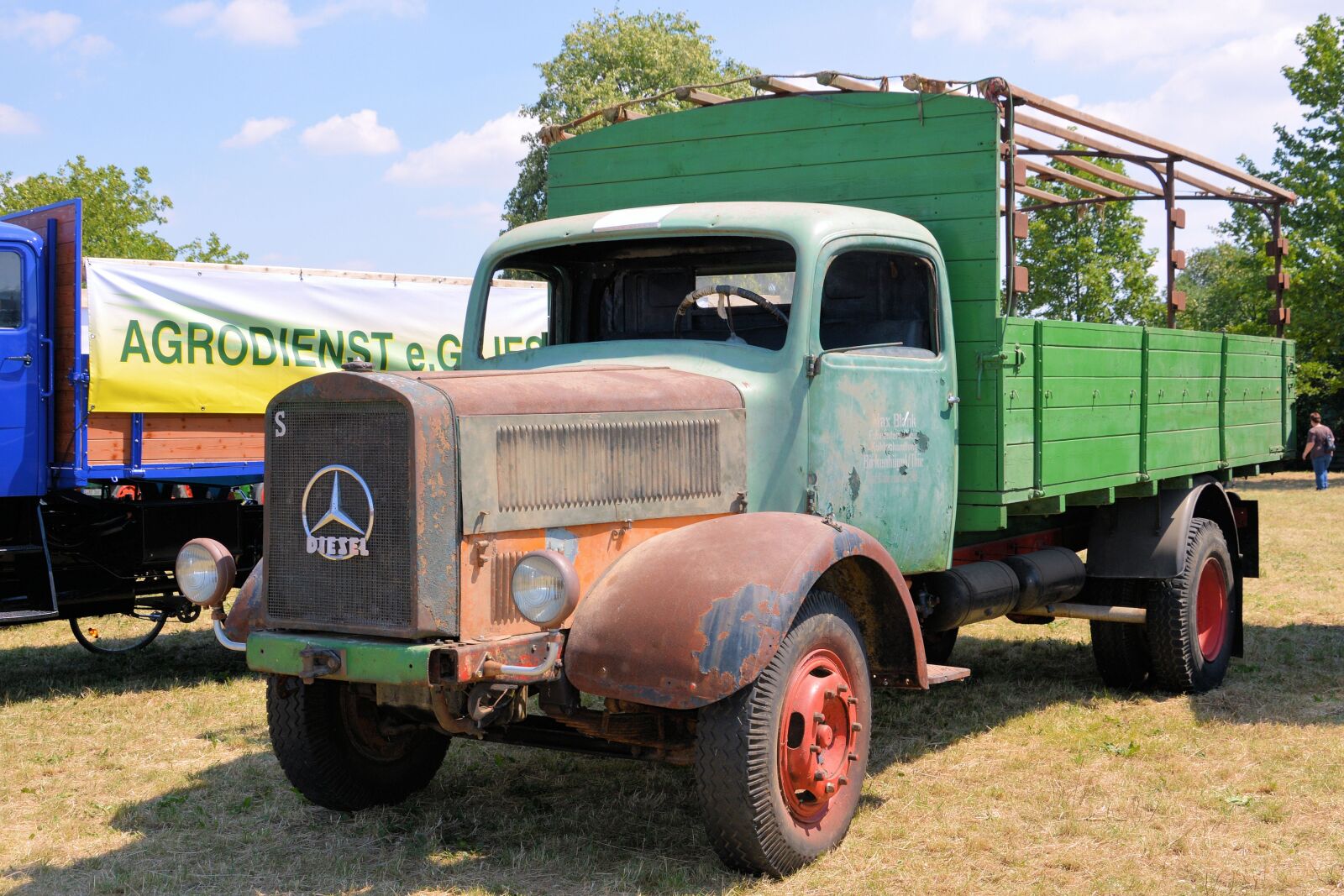 Nikon D3200 sample photo. Truck, oldtimer, historically photography