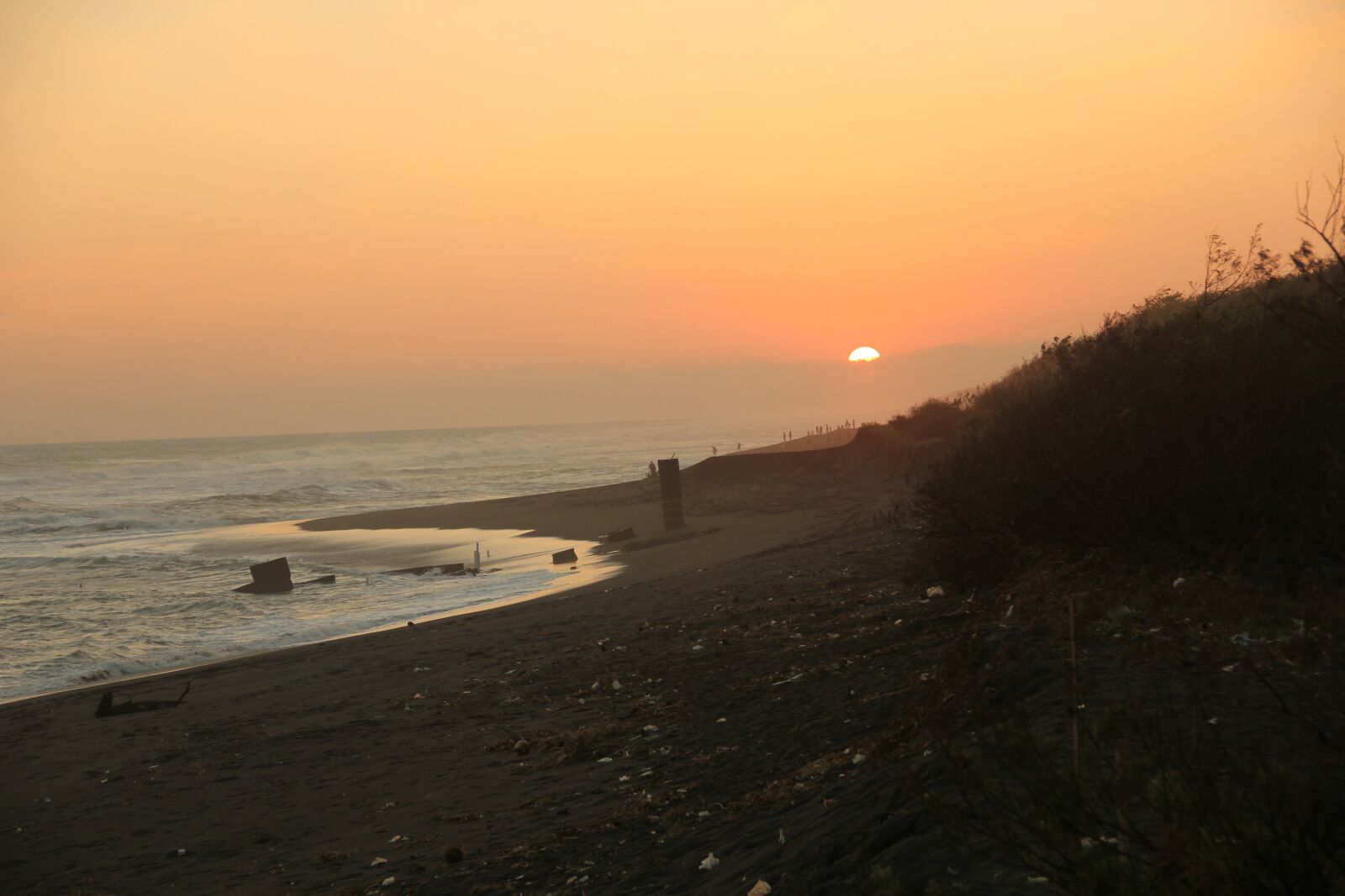 Canon EOS 550D (EOS Rebel T2i / EOS Kiss X4) sample photo. Beach, scenery, ocean photography
