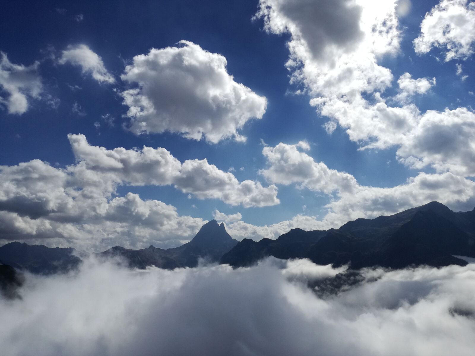 HUAWEI P9 LITE sample photo. Mountain, panorama, cloudy sky photography