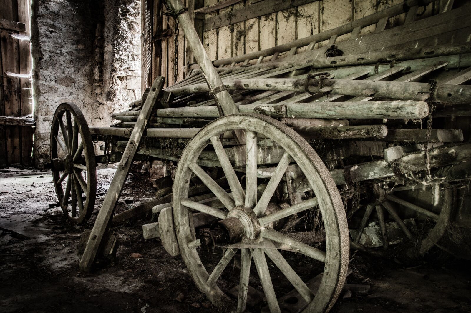 Nikon D3200 sample photo. Old, cart, farm photography