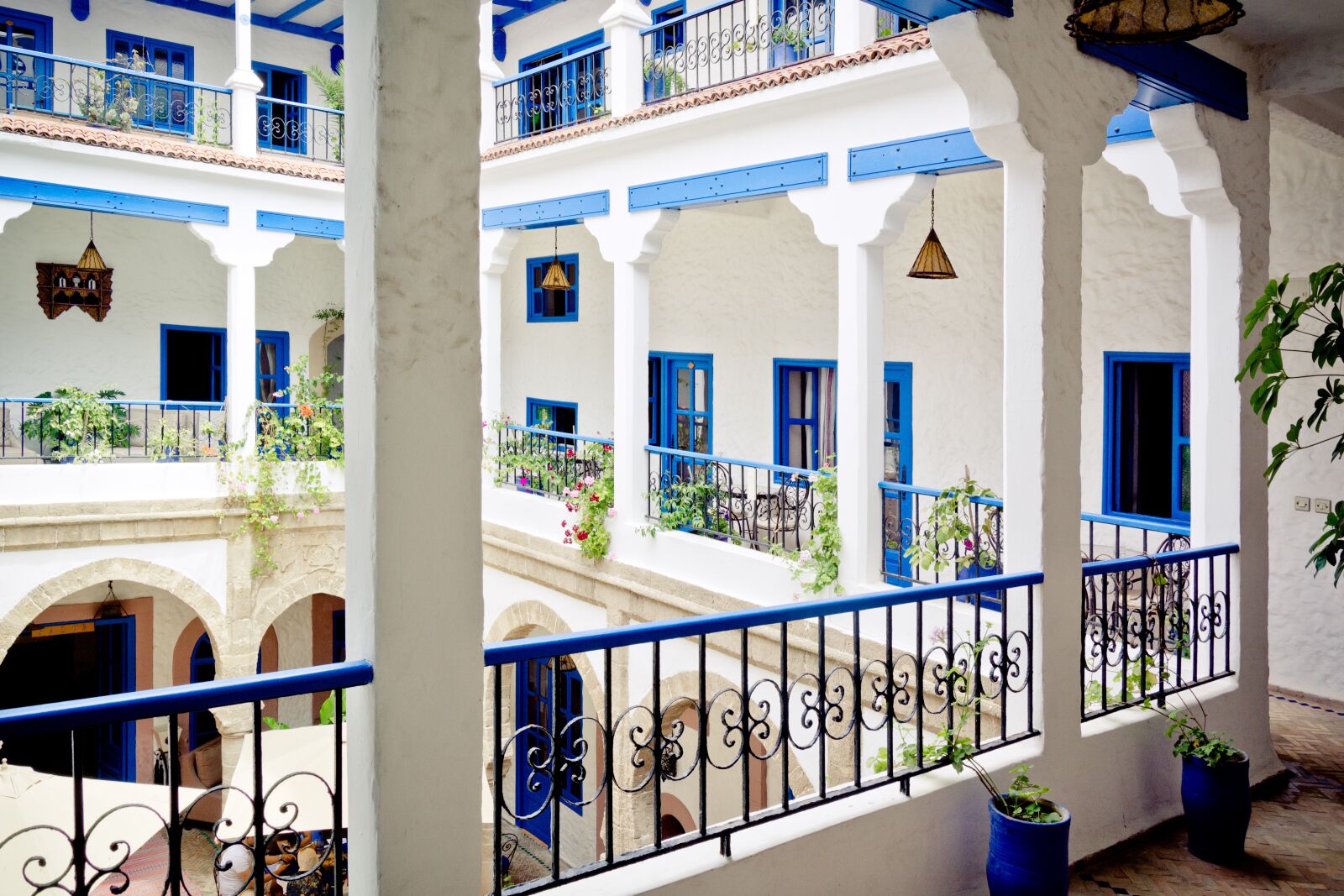 Nikon D7100 sample photo. Riad, courtyard, balcony photography