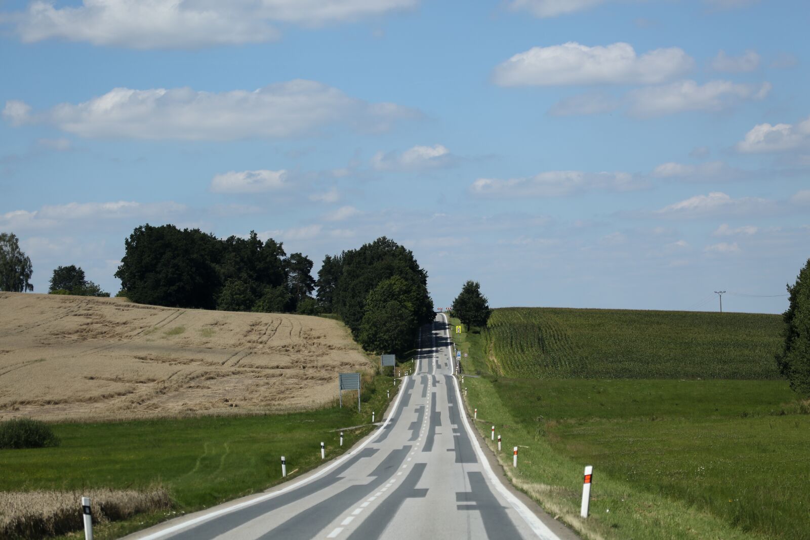 Canon EF 100-400mm F4.5-5.6L IS USM sample photo. Road, sky, asphalt photography