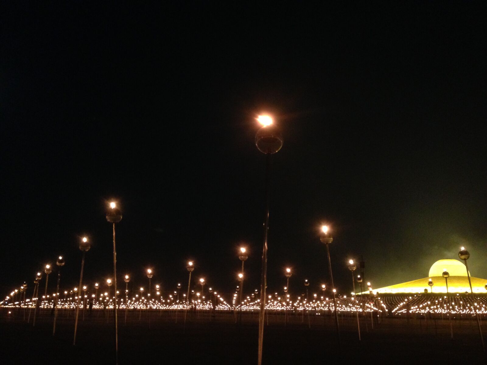 iPhone 5 back camera 4.12mm f/2.4 sample photo. Light, night, lantern photography