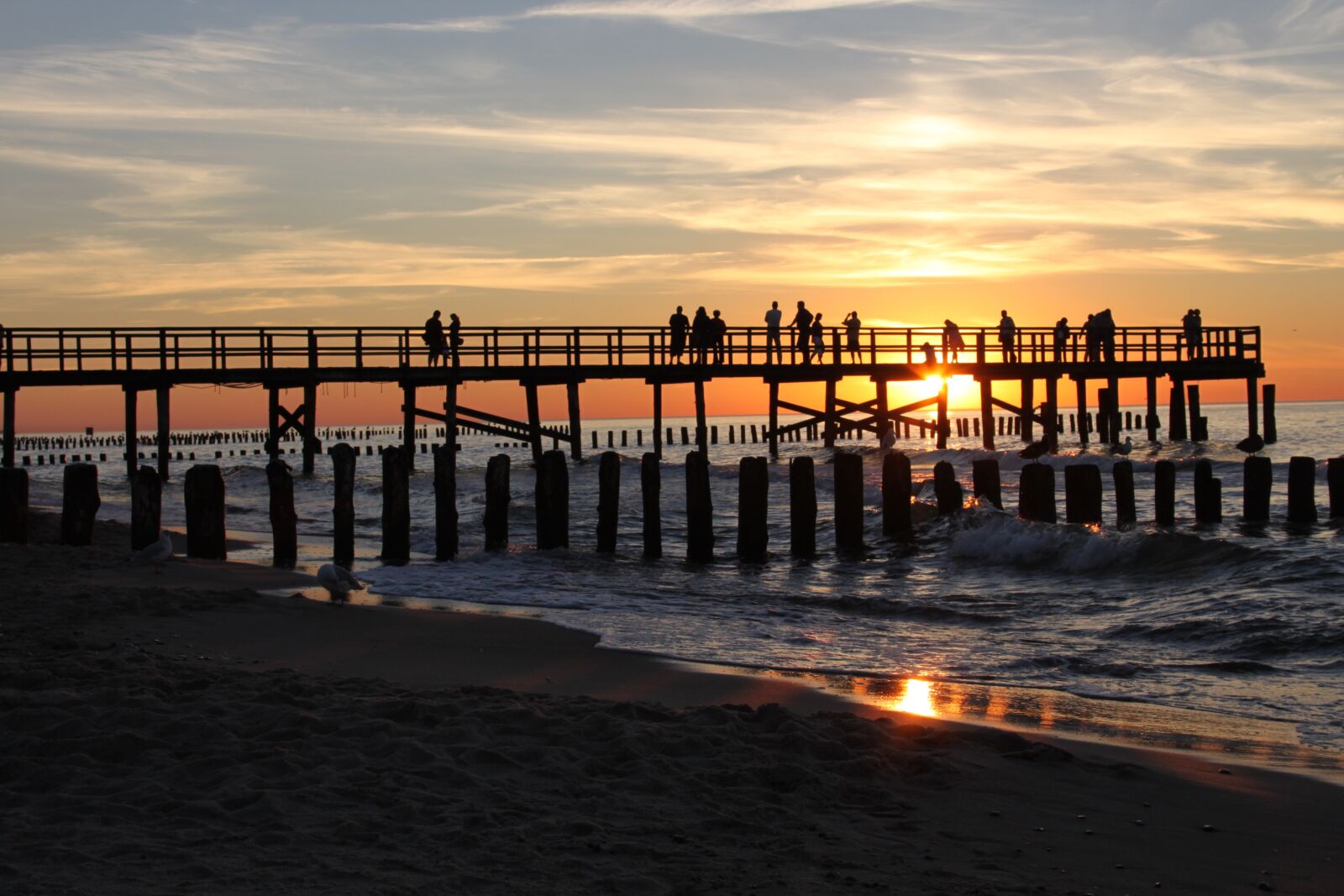 Canon EOS 500D (EOS Rebel T1i / EOS Kiss X3) sample photo. Sea, sunset, water photography