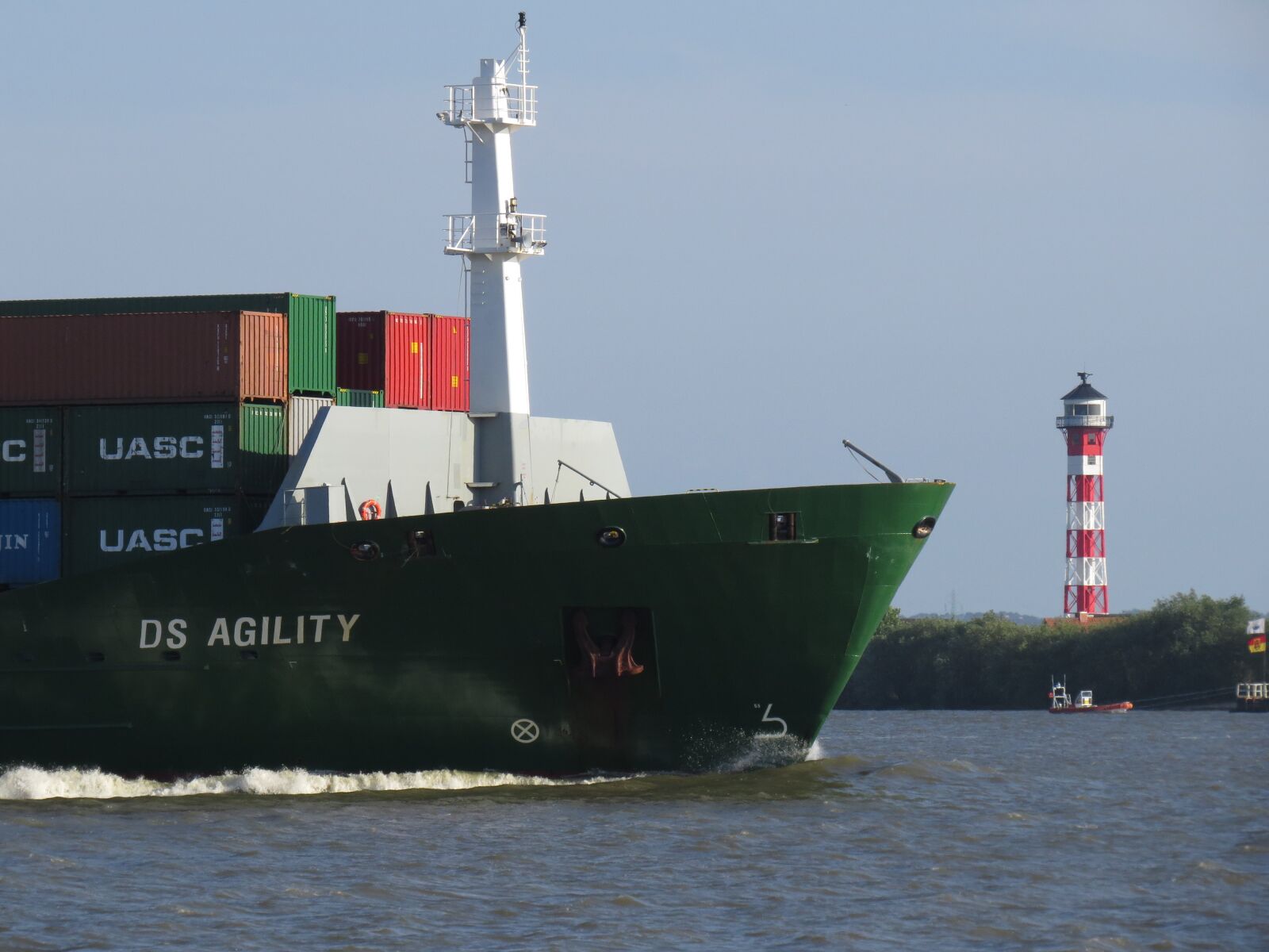 Canon PowerShot SX50 HS sample photo. Ship, container, elbe photography