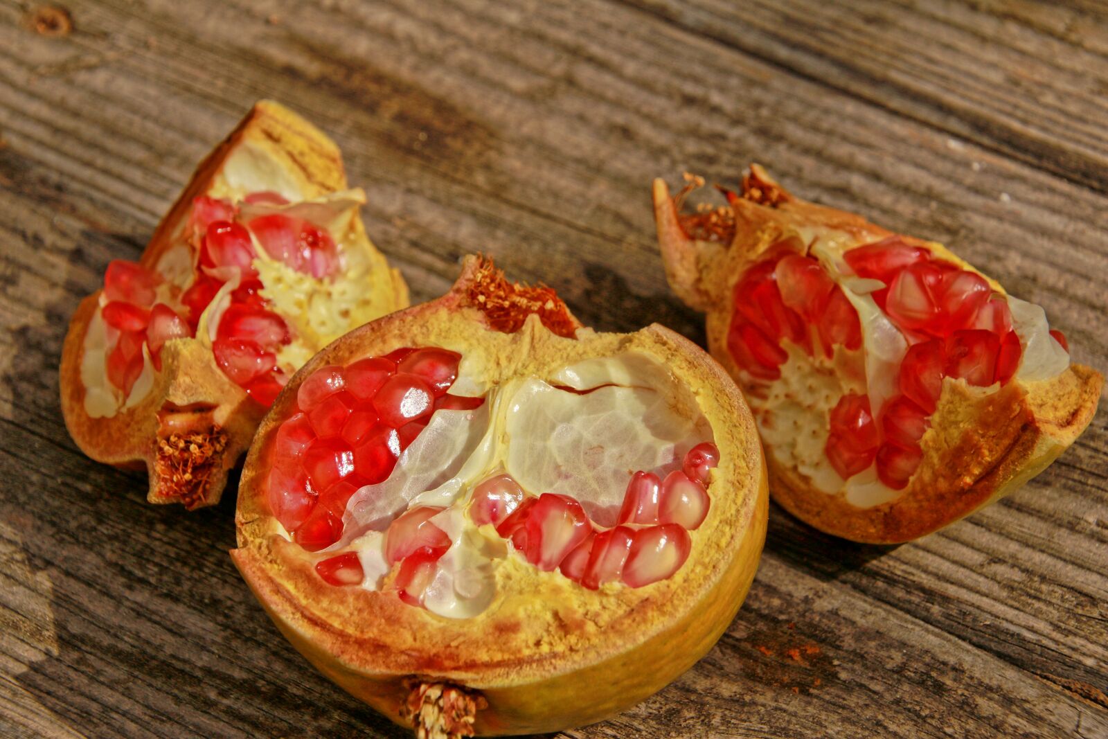 Canon EOS 70D sample photo. Pomegranate, sweet, red photography