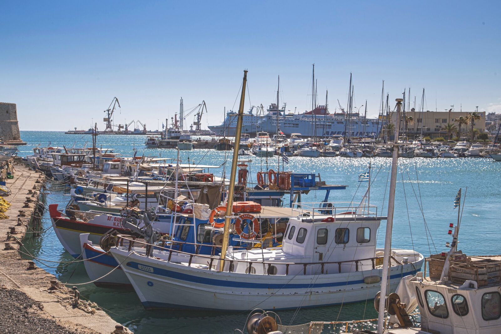 Canon EOS 6D + Canon EF 24-105mm F4L IS USM sample photo. Harbour, dock, port photography