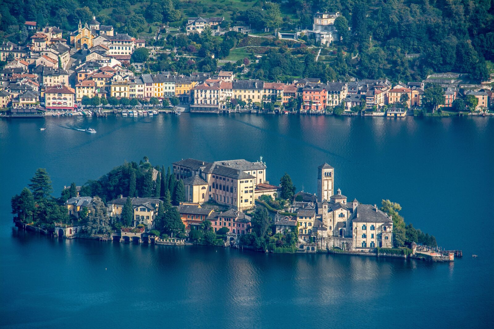 Nikon D5200 sample photo. Lake, island, orta photography