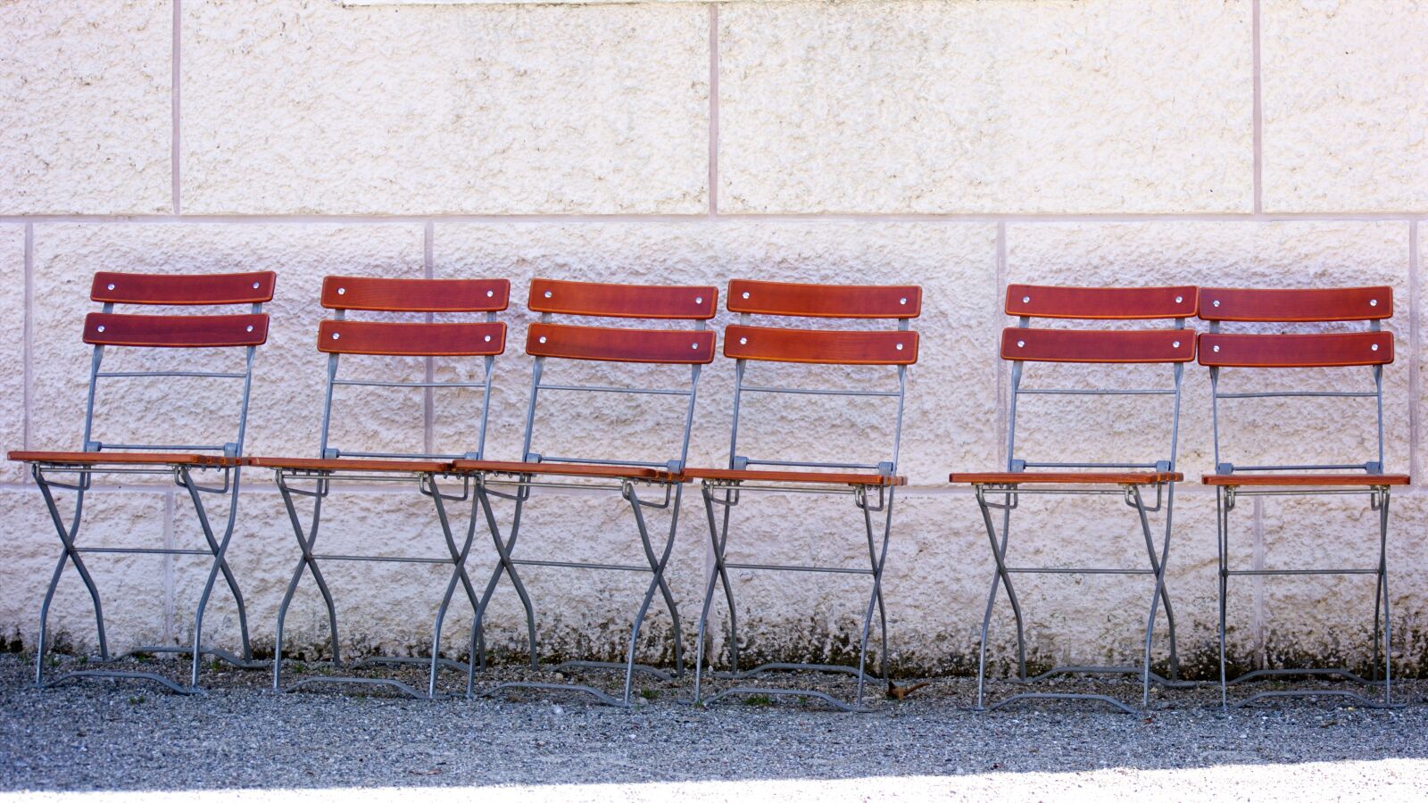 55.0-200.0mm f/4.0-f/5.6 sample photo. Chair series, garden chair photography