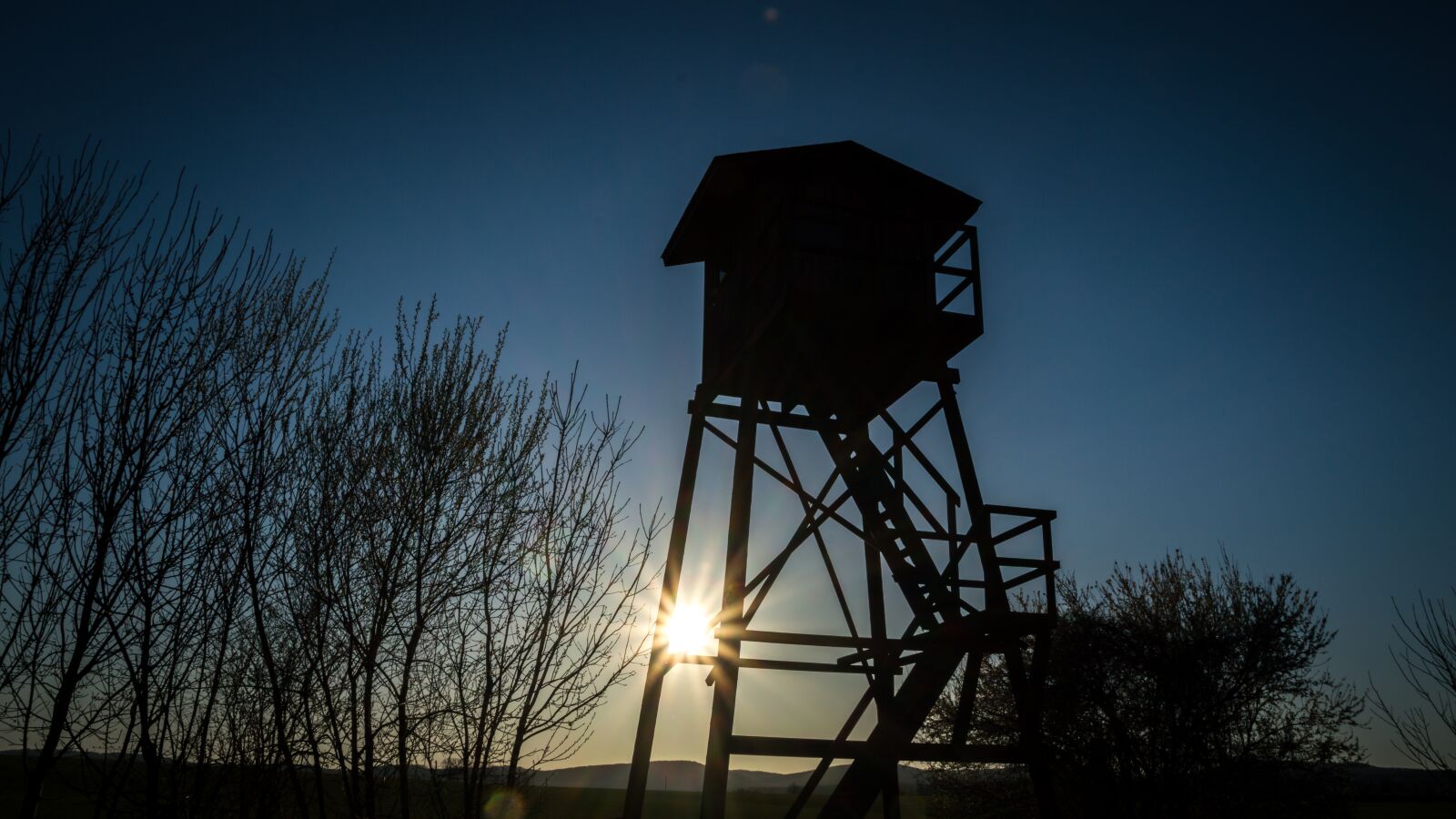 Tamron 18-200mm F3.5-6.3 Di II VC sample photo. Moon, watchtower, dusk photography