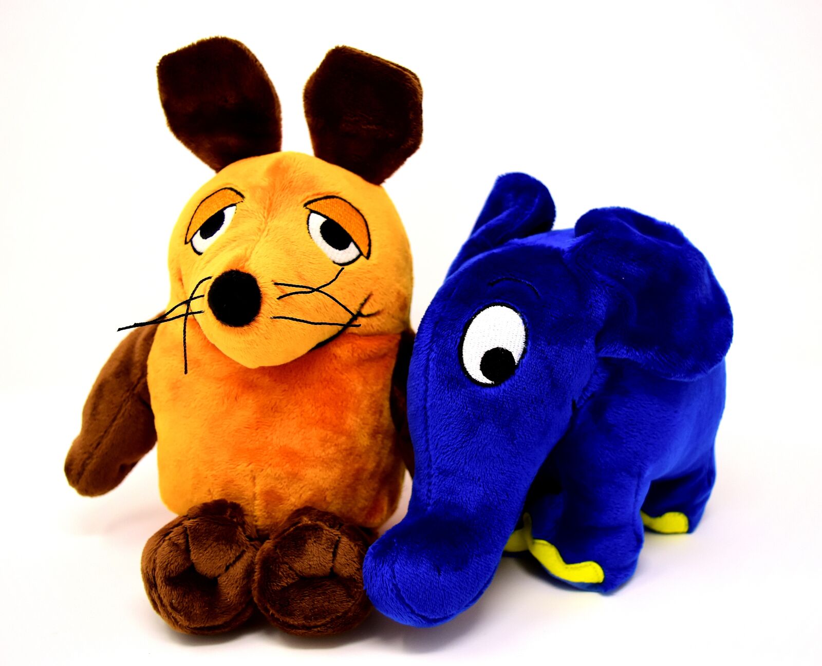 Nikon D7200 sample photo. Mouse, elephant, blue photography