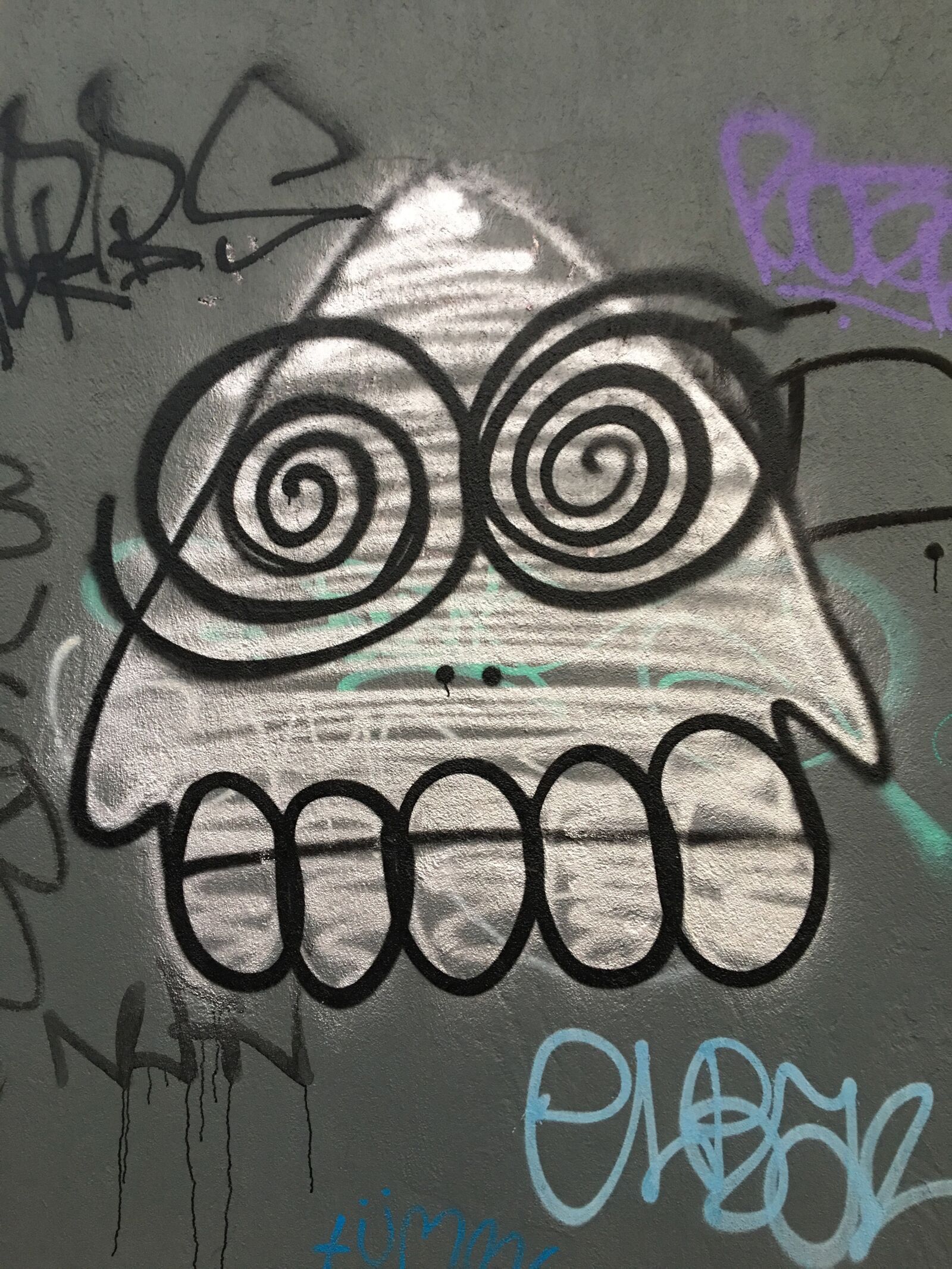 iPhone 6s Plus back camera 4.15mm f/2.2 sample photo. Melbourne, australia, graffiti photography