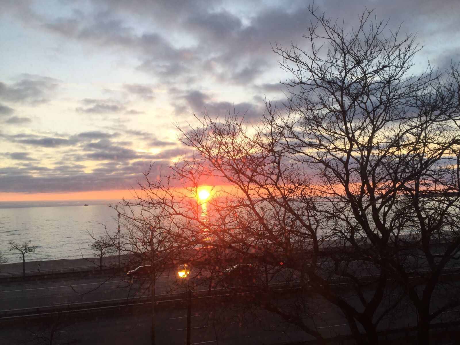 iPhone 6 back camera 4.15mm f/2.2 sample photo. Sunrise, lake michigan, chicago photography