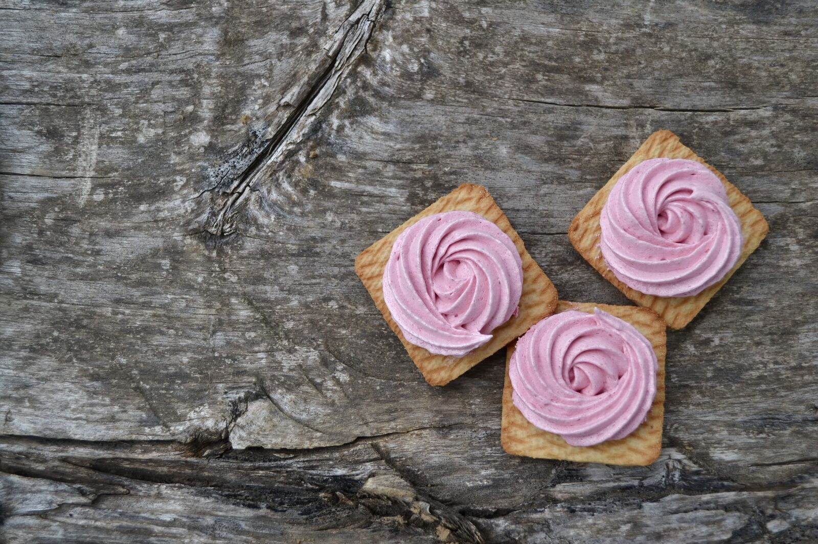 Nikon D3100 sample photo. Marshmallow, cookie, sweet photography