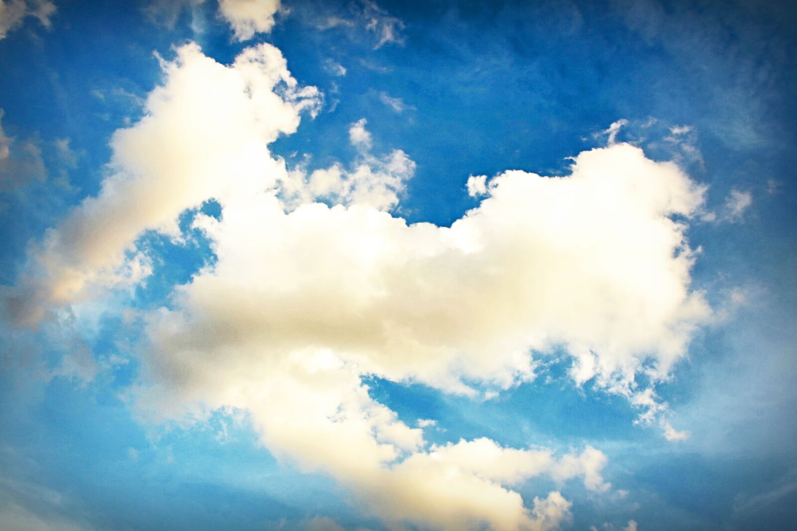 Canon EOS 650D (EOS Rebel T4i / EOS Kiss X6i) sample photo. Beautiful, blue, sky, bright photography