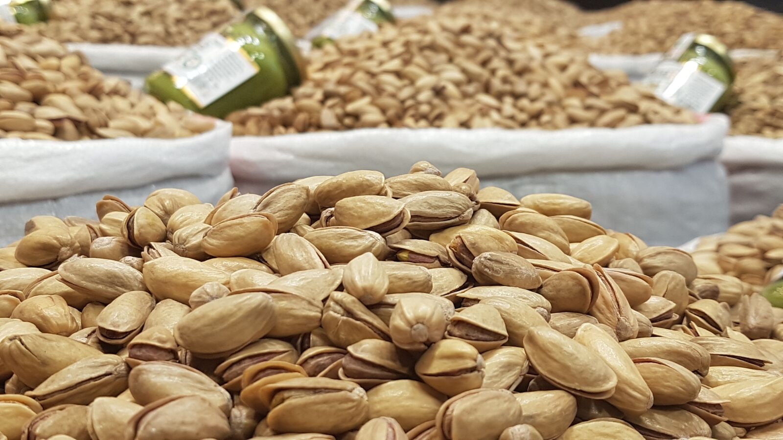 Samsung Galaxy Note Fan Edition sample photo. Pistachio, peanut, pistachios photography