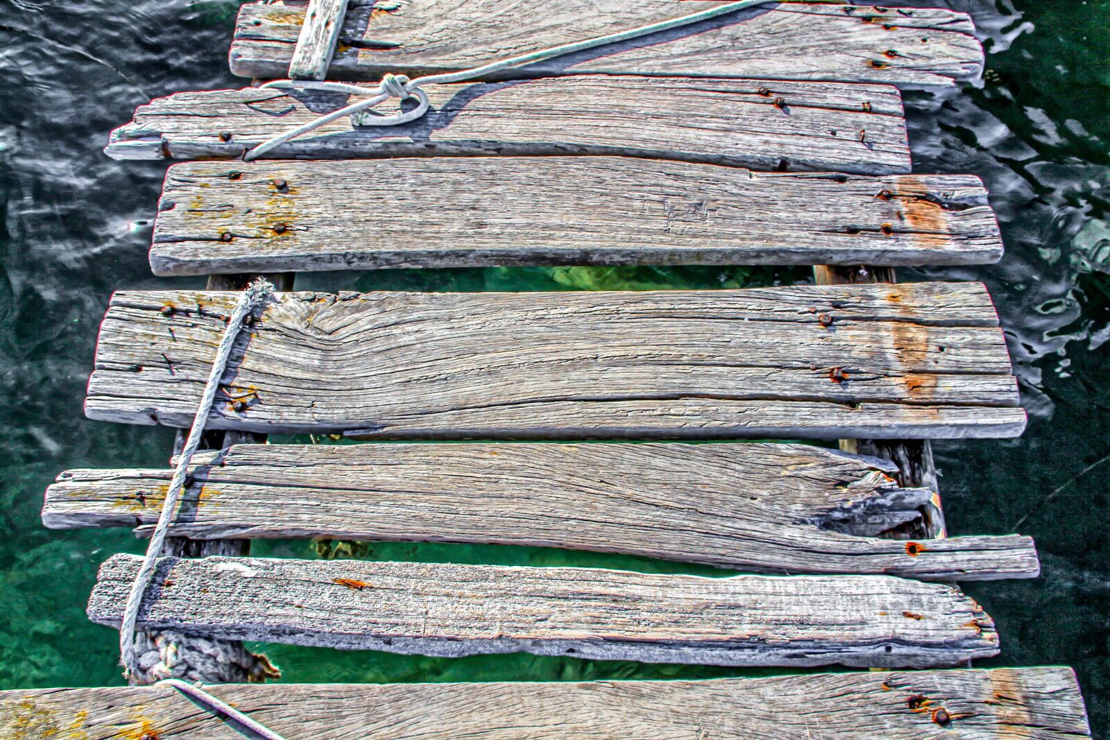 Canon EOS 650D (EOS Rebel T4i / EOS Kiss X6i) sample photo. Wood, web, boardwalk photography