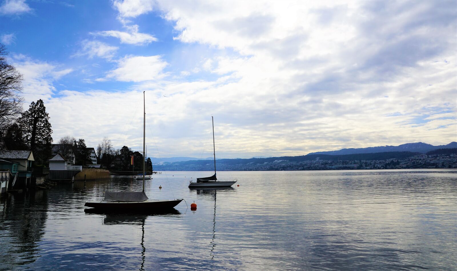 Sony ILCA-77M2 + Sony DT 16-50mm F2.8 SSM sample photo. Küsnacht, switzerland, lake photography