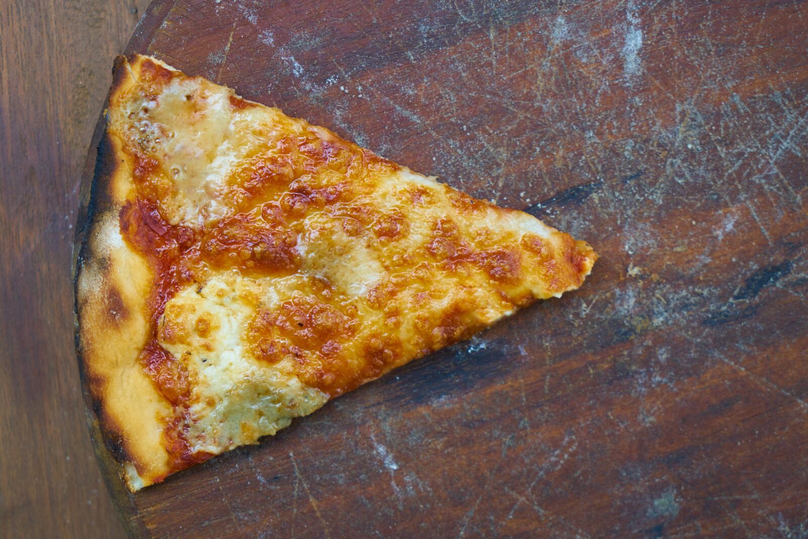 Sony a7R II sample photo. Pizza, cheese, food photography