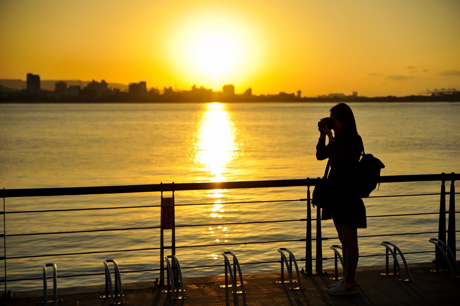 Nikon D700 sample photo. Glow, sunset, solar photography