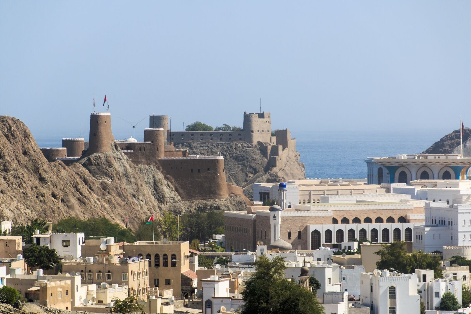 Canon EOS 70D sample photo. Oman, muscat, architecture photography