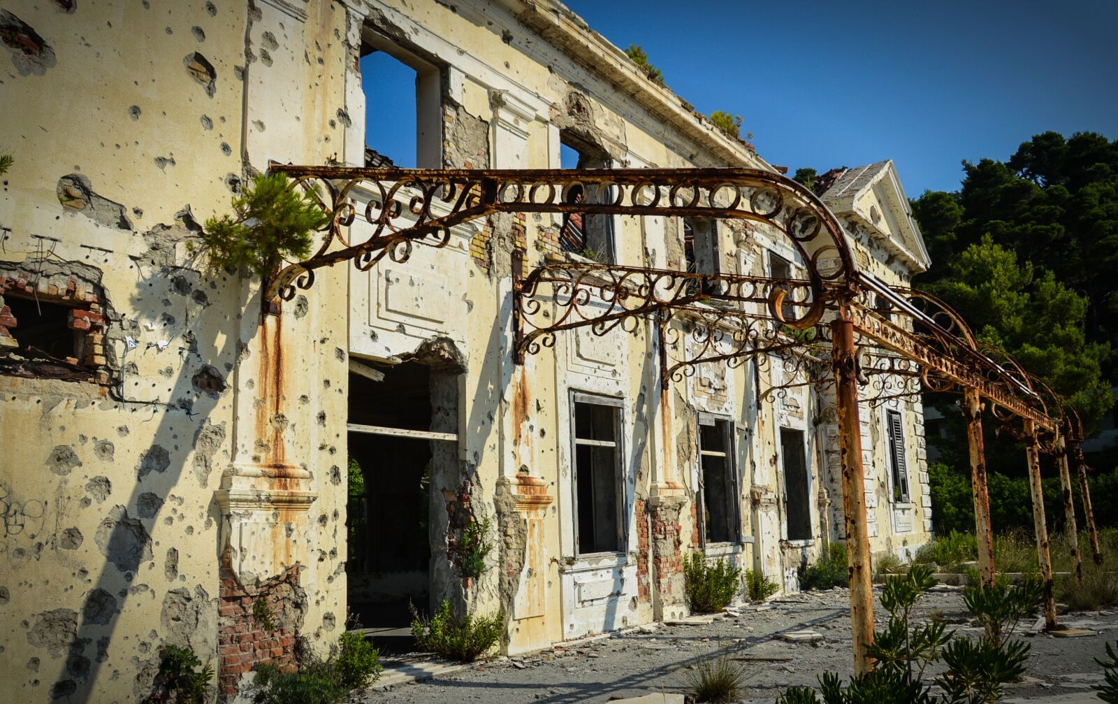 Nikon D3200 sample photo. Kupari, dubrovnik, grand hotel photography