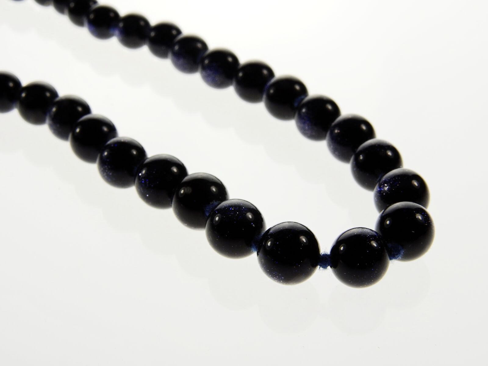 Nikon Coolpix P900 sample photo. Jewellery, pearl, bangle photography