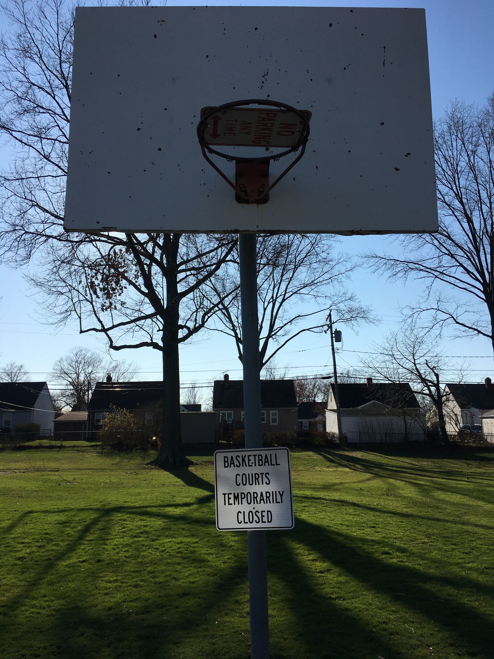 Apple iPhone 6s sample photo. Lockdown, basketball, basketball court photography