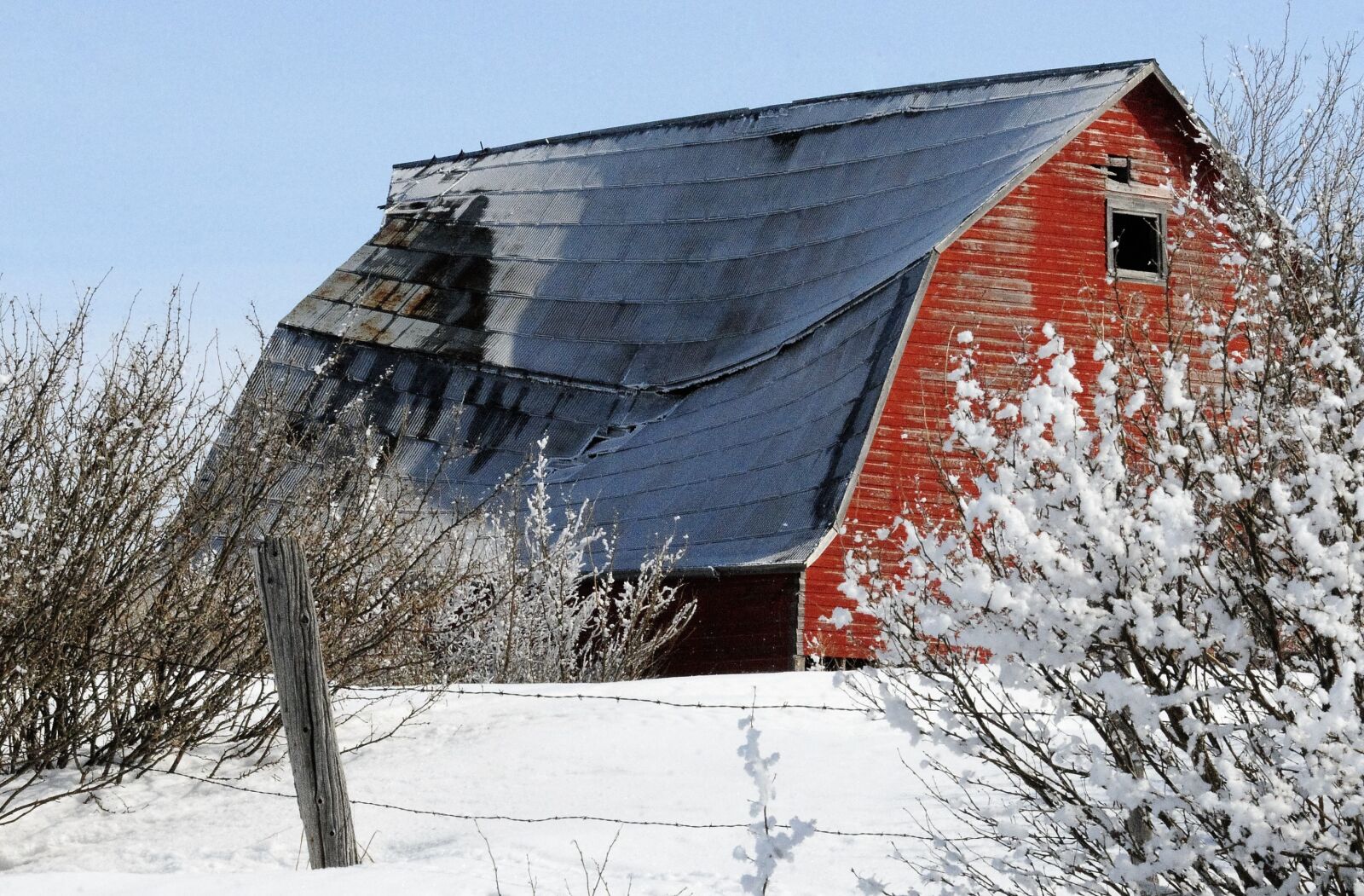 Nikon D300 sample photo. Barn, red barn, winter photography