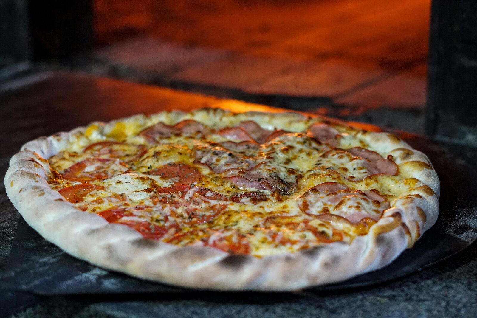 Sony a6500 sample photo. Pizza, food, cheese photography