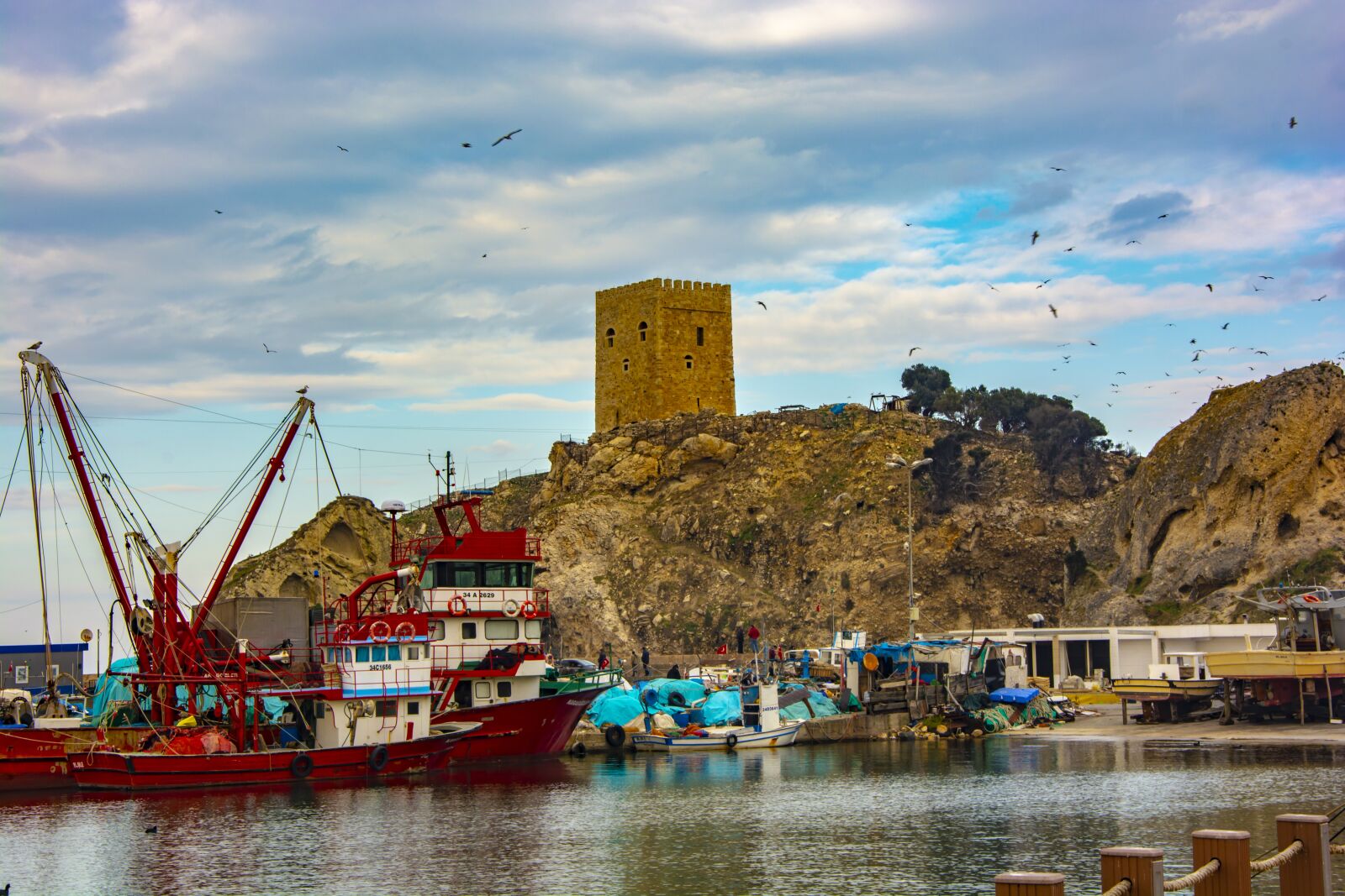 Nikon D5200 sample photo. Marine, boat, castle photography