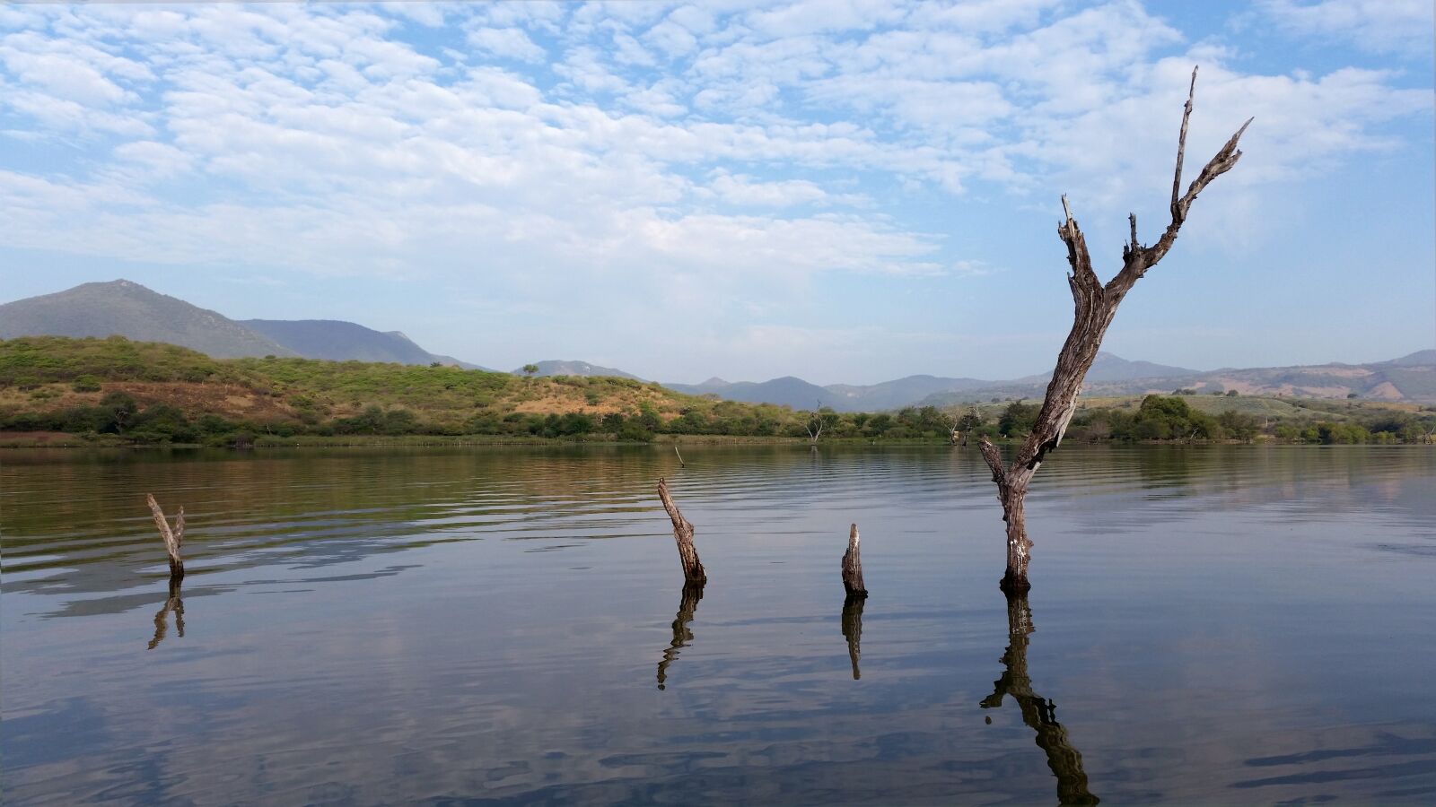 Samsung Galaxy S5 sample photo. Mexico, fishing, lake photography
