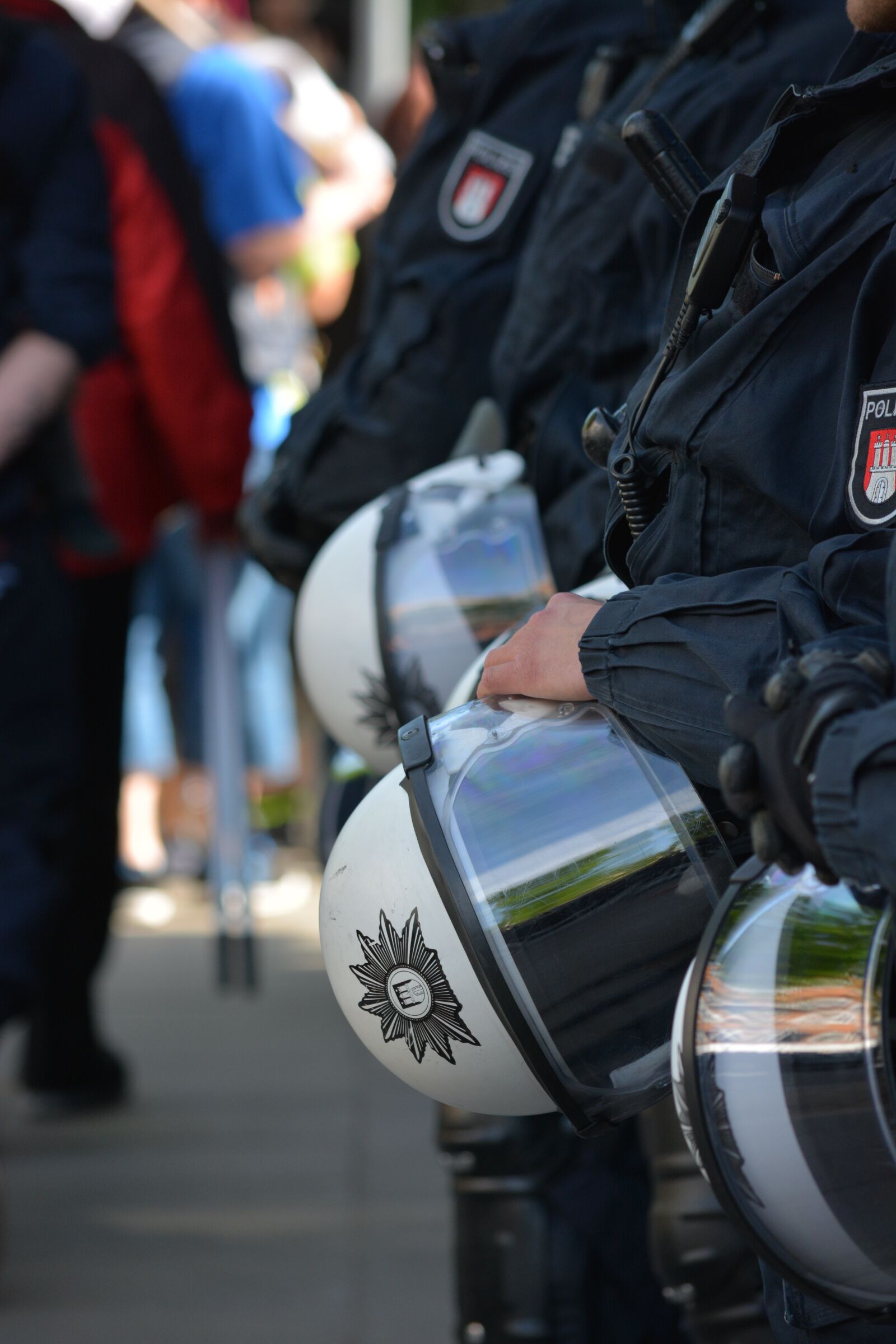 Nikon D7100 sample photo. Police, hamburg, barrier photography